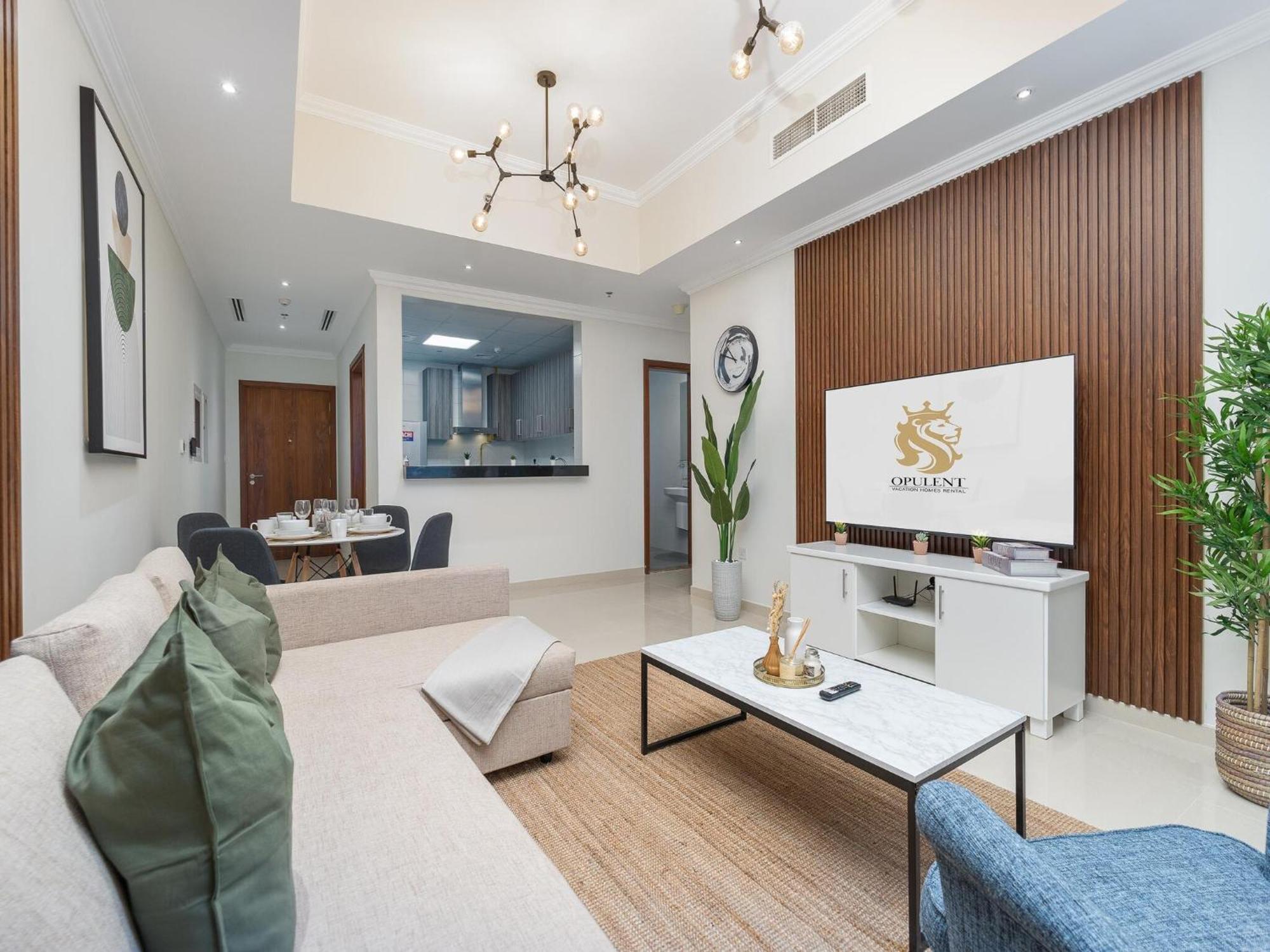 Apartment Luxe Near Mall Burj Khalifa Pool Gym Parking