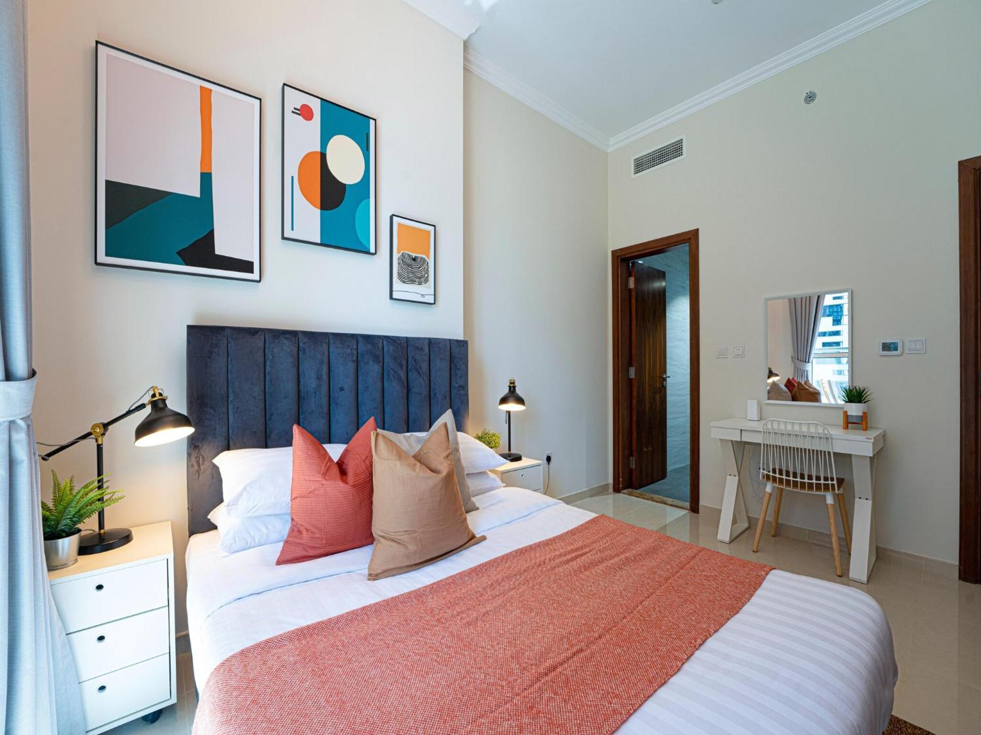 Apartment Luxe Near Mall Burj Khalifa Pool Gym Parking *