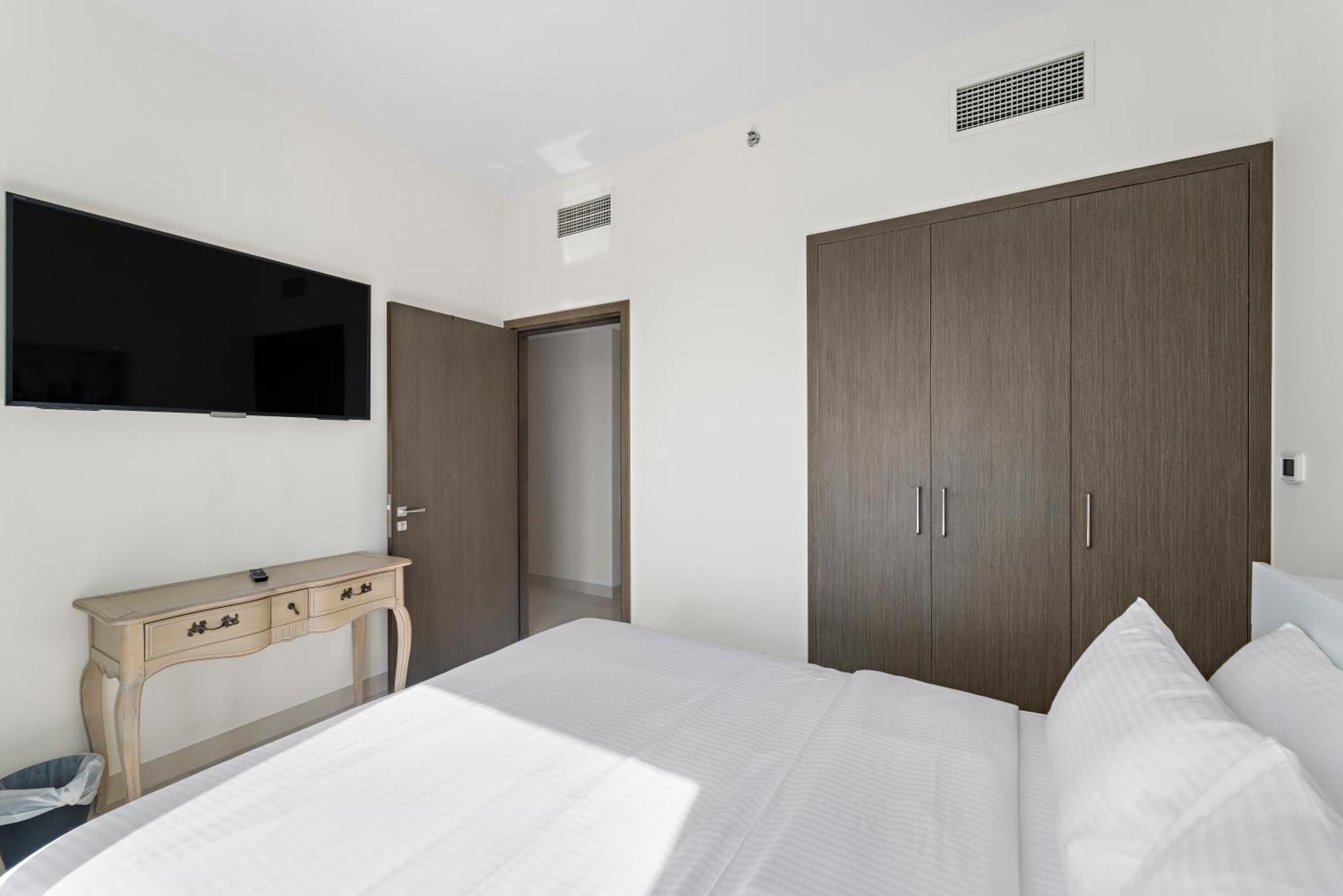 2br Harbour Views T1, Creek View Dubai
