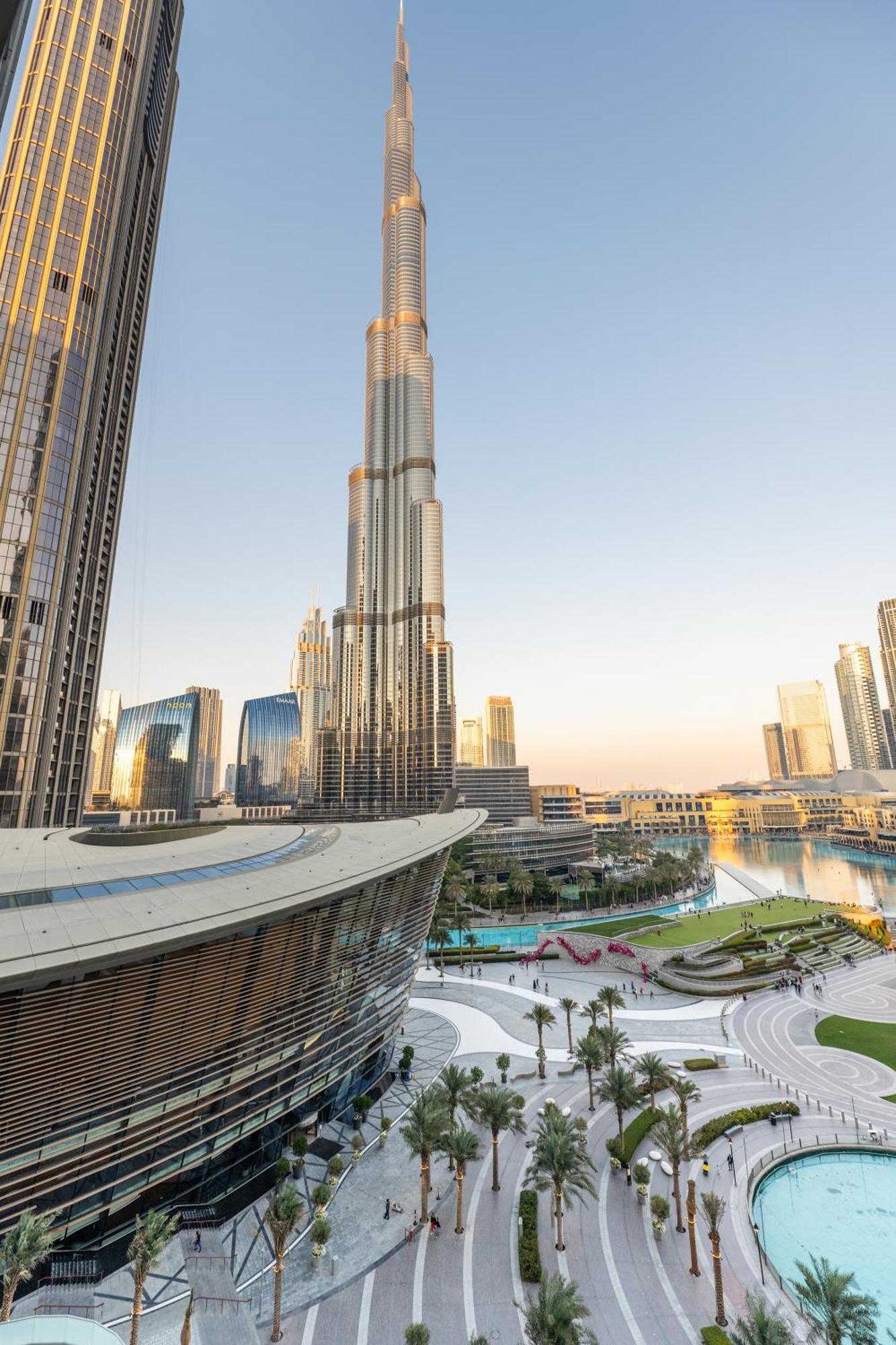 Daire Hermes-style 2br, Full Burj Khalifa View - Infinity Pool - Full Fountain View *