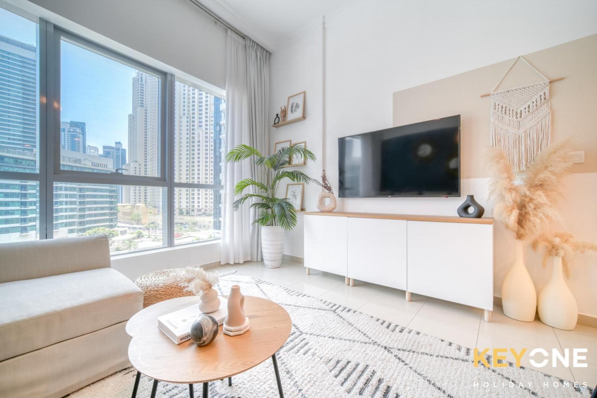 Modern One Bedroom With Stylish Touches Apartment *