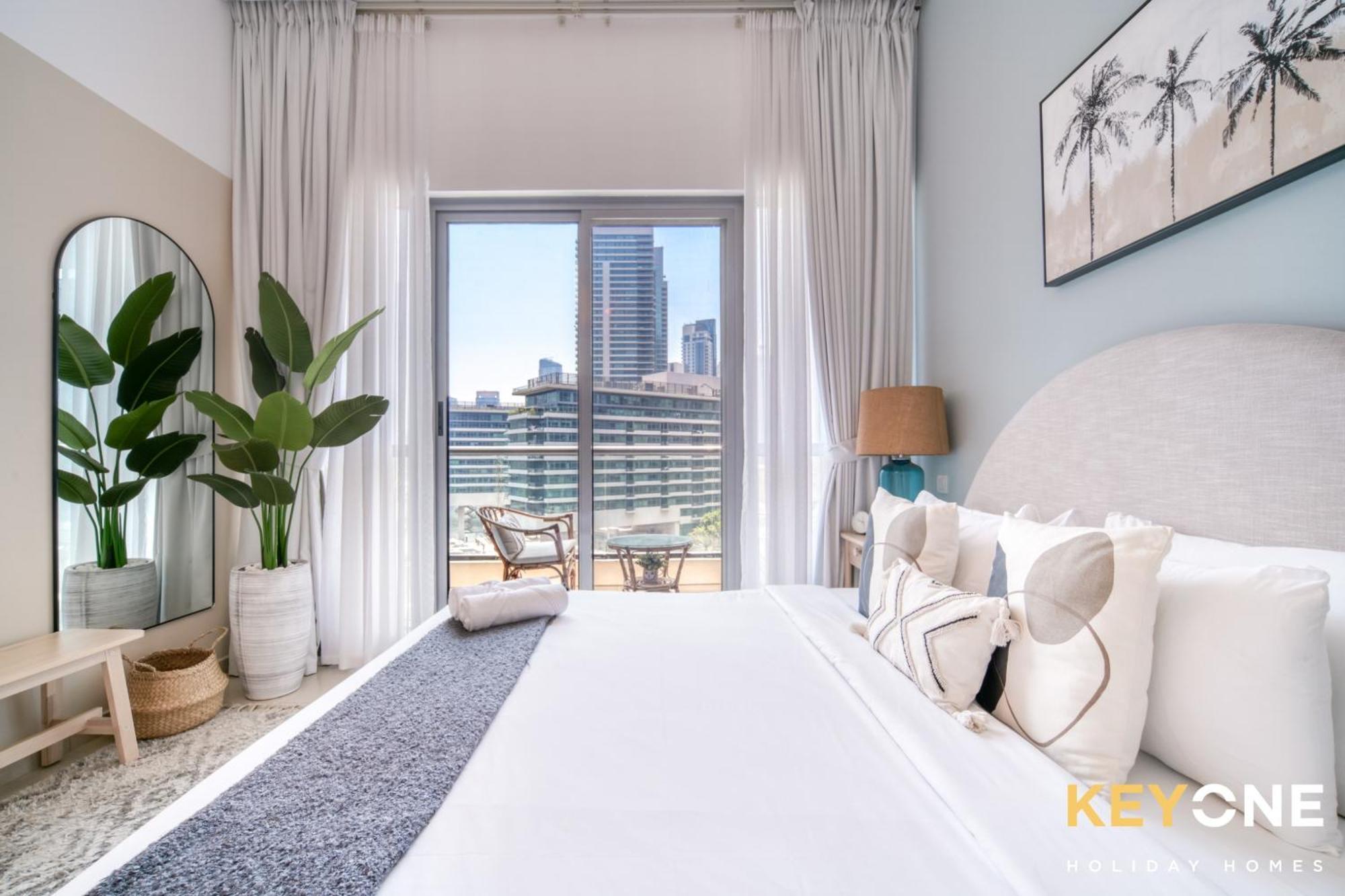 Apartment Modern One Bedroom With Stylish Touches *