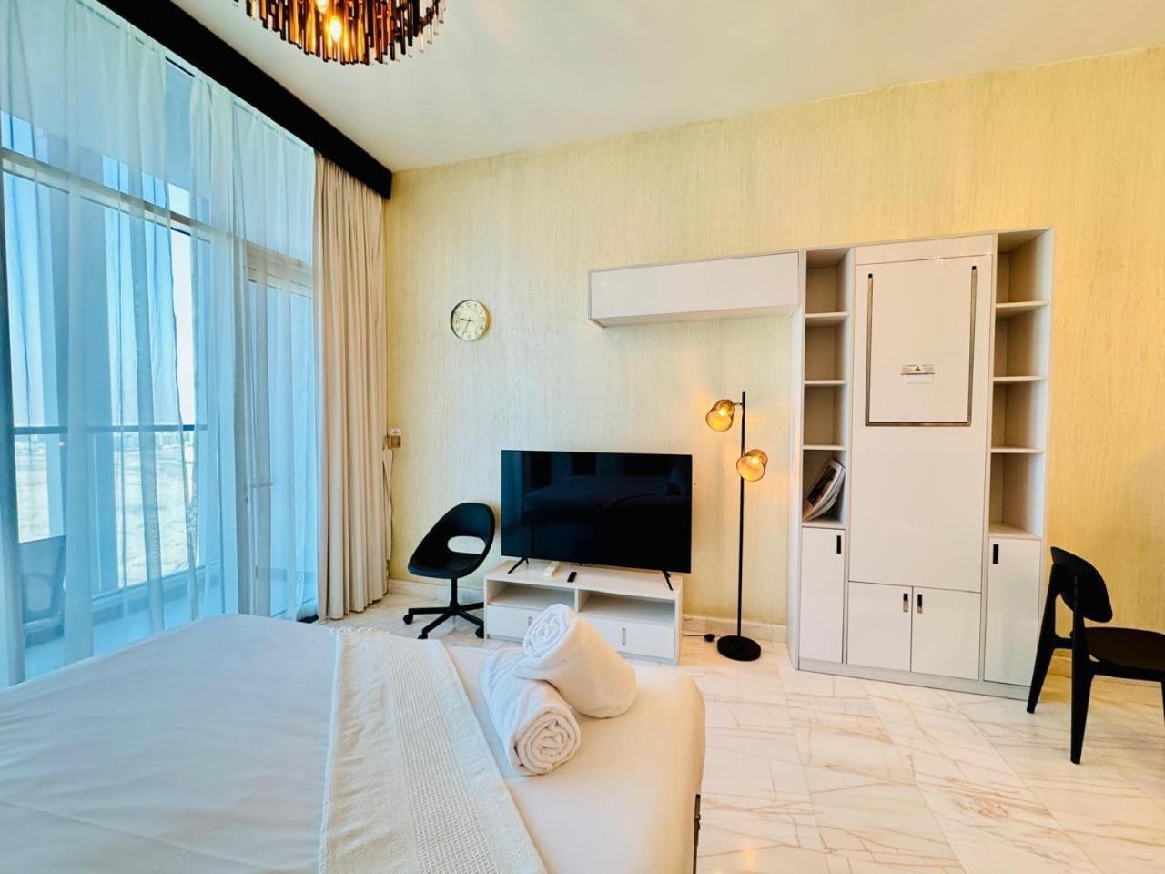 Bd-2711 Brand New High Quality Furnished View Dubai
