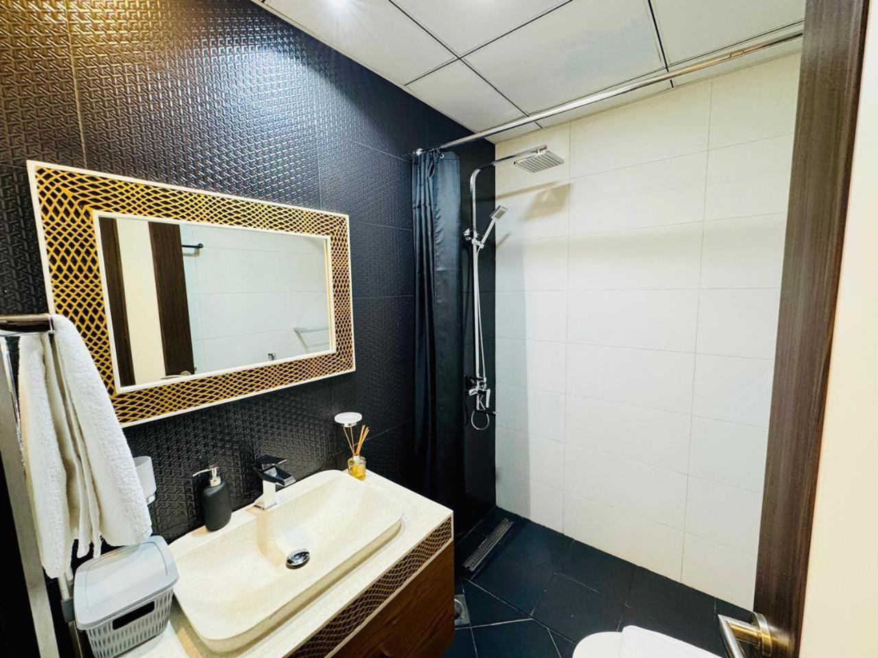 Apartment Bd-2711 Brand New High Quality Furnished View