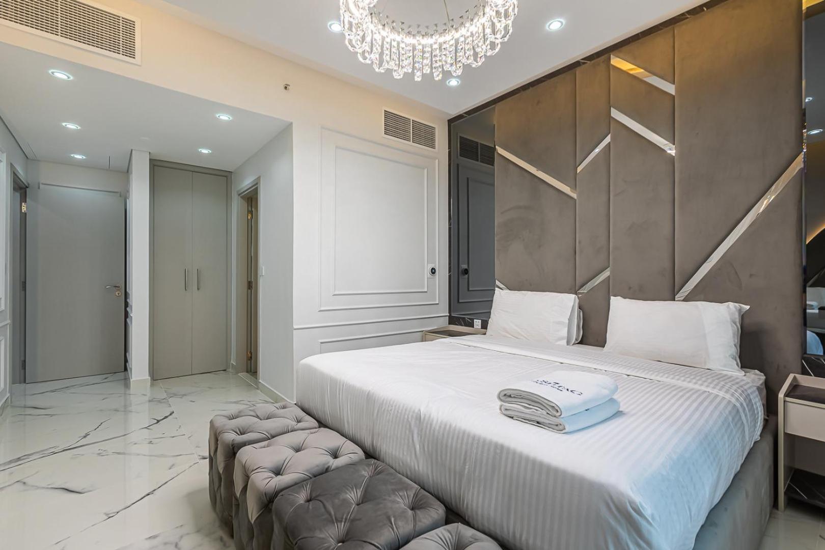 29 Blvd Tower 1, Renovated 2bdr In Downtown Apartment