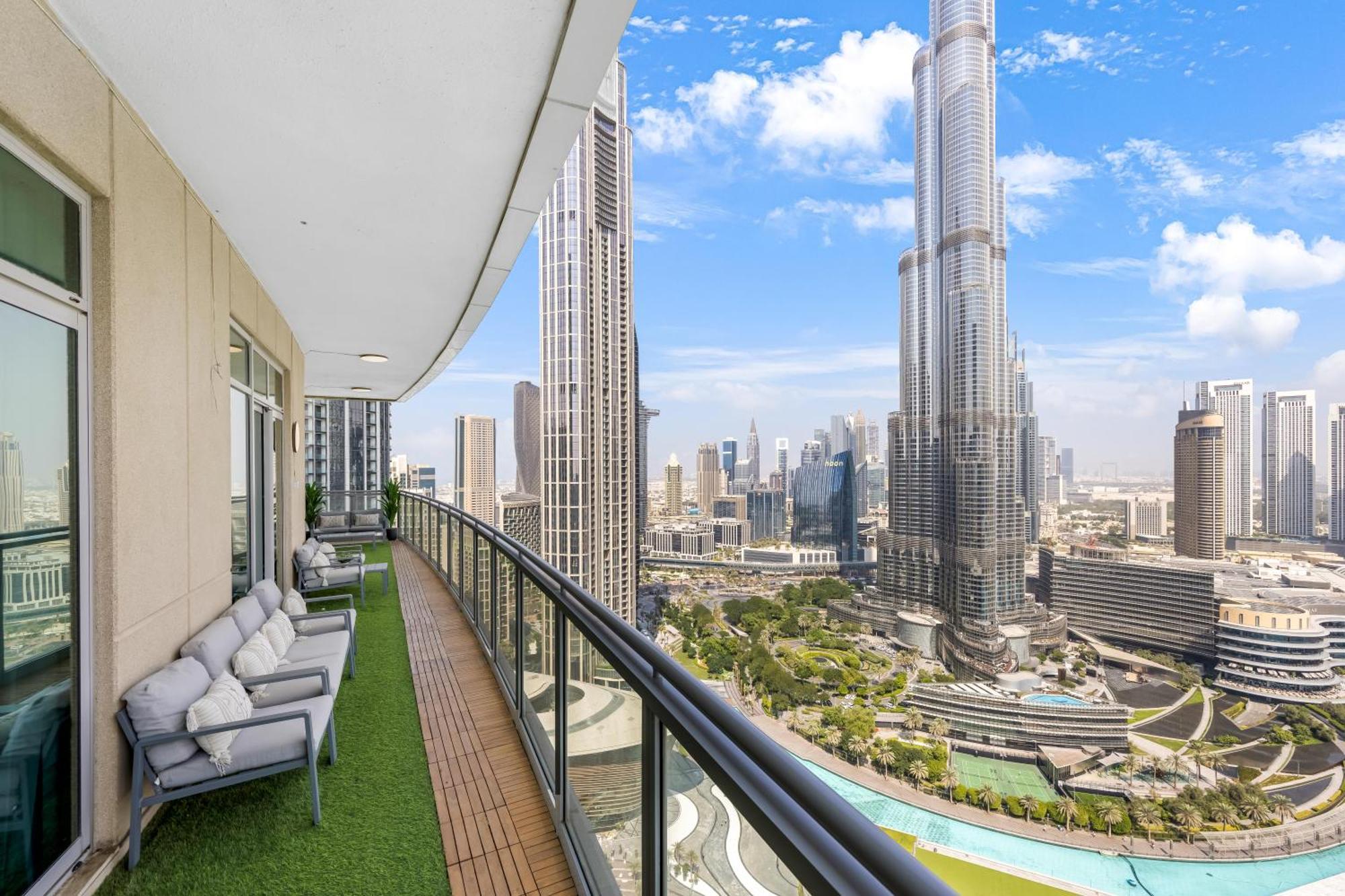 Durrani Homes - Alluring 5br Penthouse With Burj Khalifa And Fountain View * Dubai