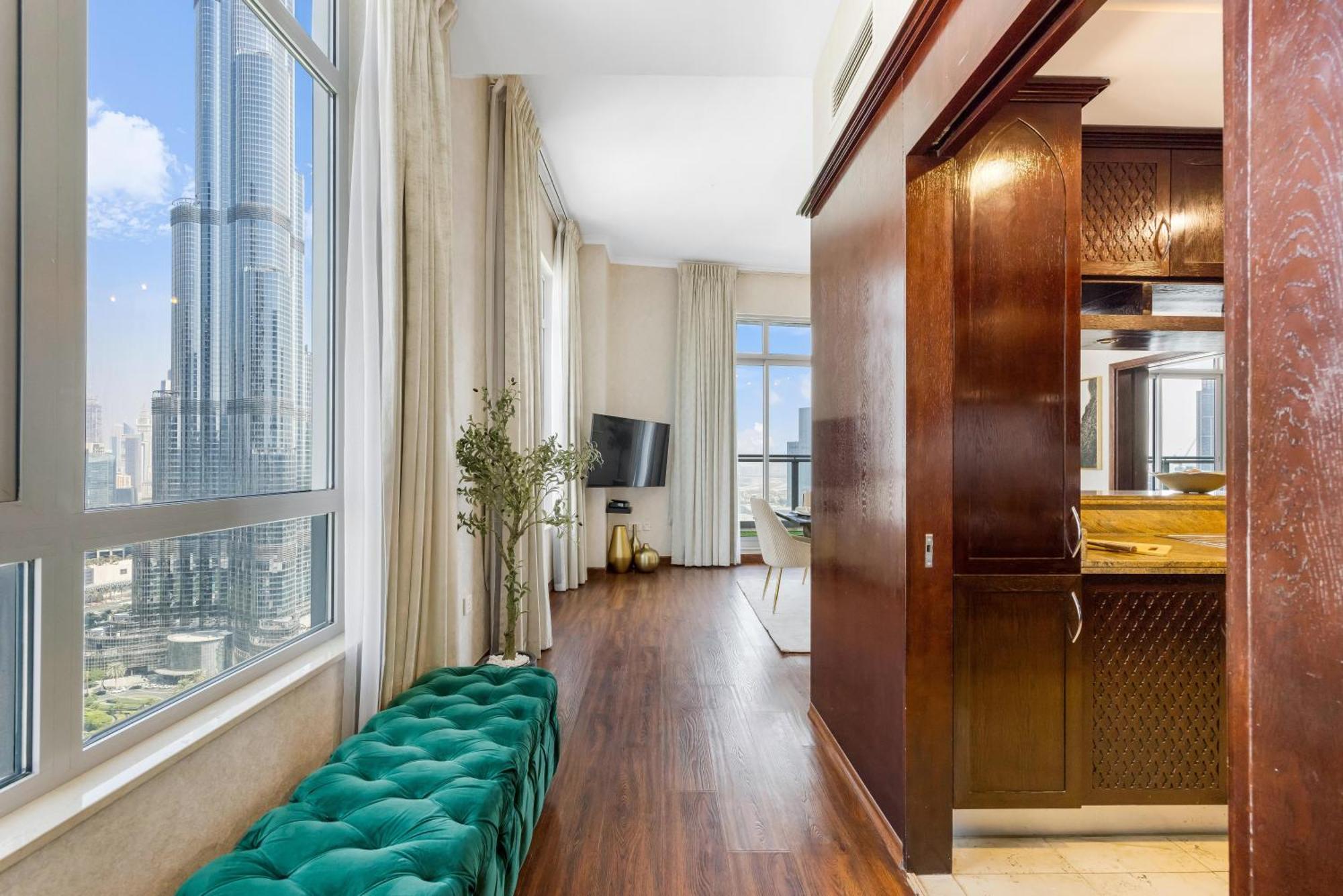 Durrani Homes - Alluring 5br Penthouse With Burj Khalifa And Fountain View Dubai