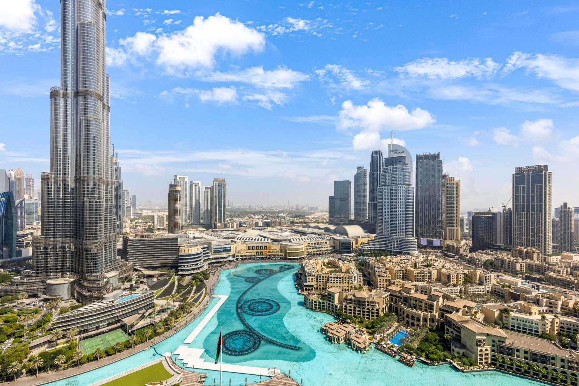 Durrani Homes - Alluring 5br Penthouse With Burj Khalifa And Fountain View Dubai