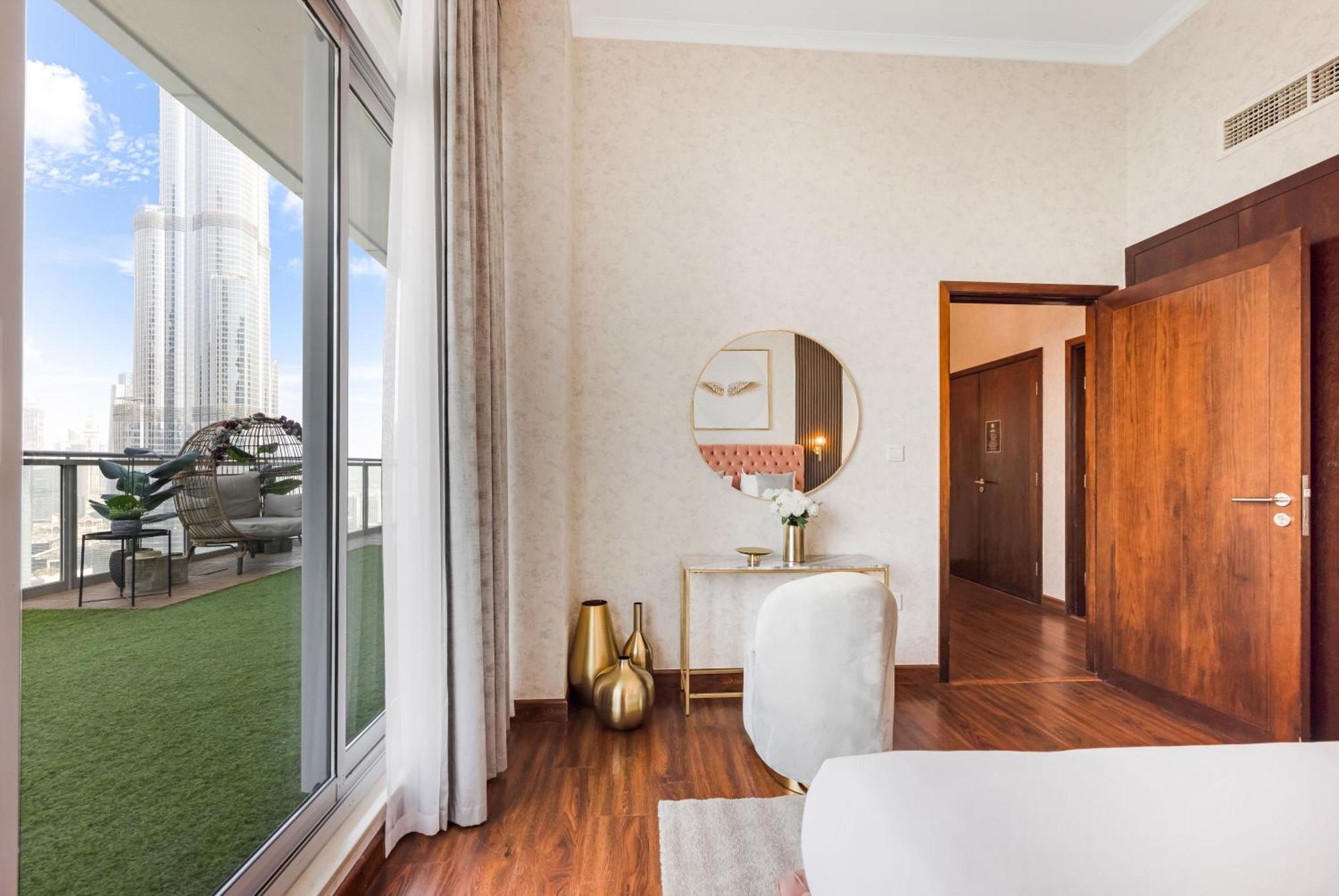 Durrani Homes - Alluring 5br Penthouse With Burj Khalifa And Fountain View * Dubai