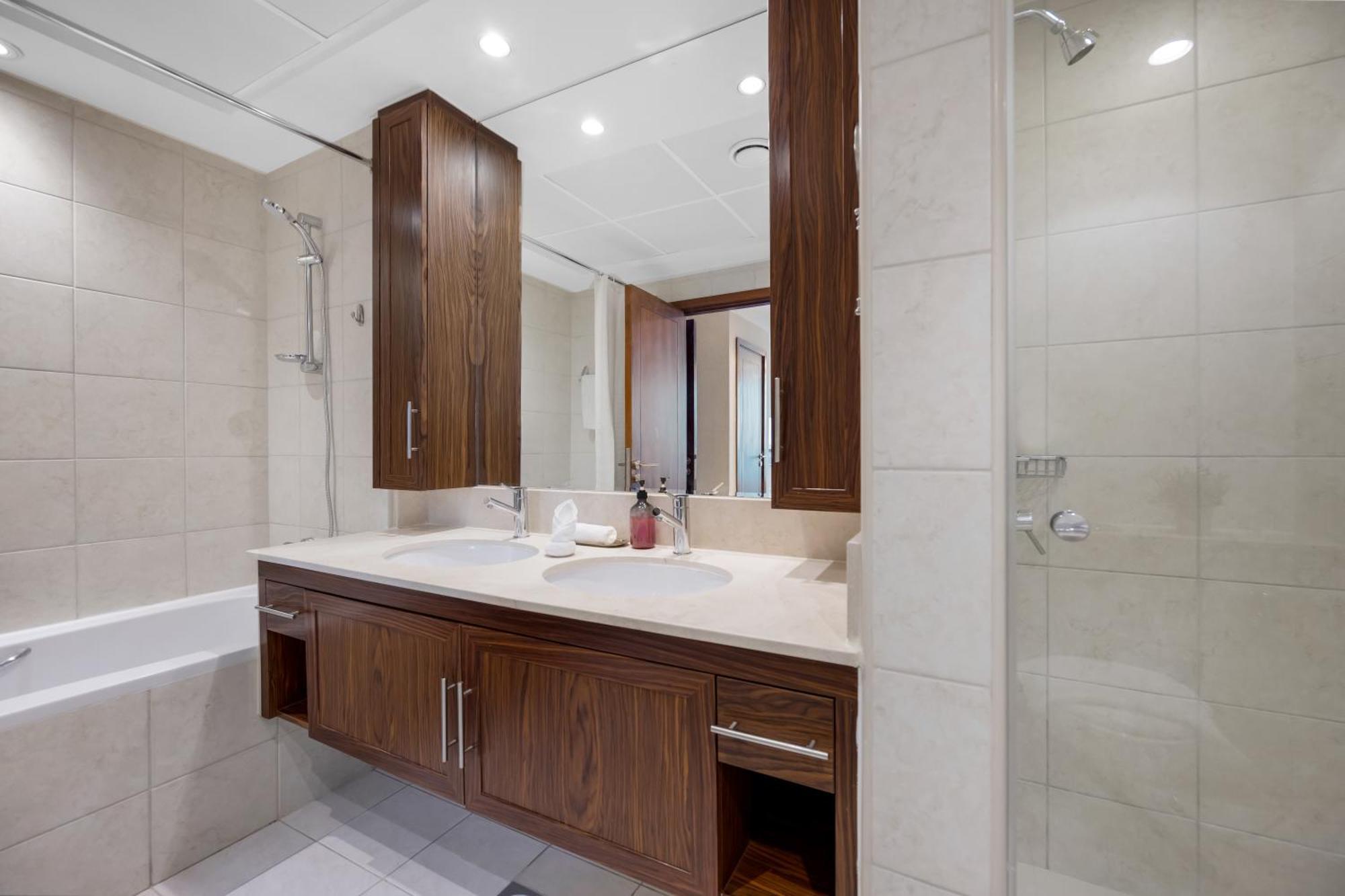 Durrani Homes - Grandiose 5br Besides Mall With Burjkhalifa And Fountain View Apartamento *