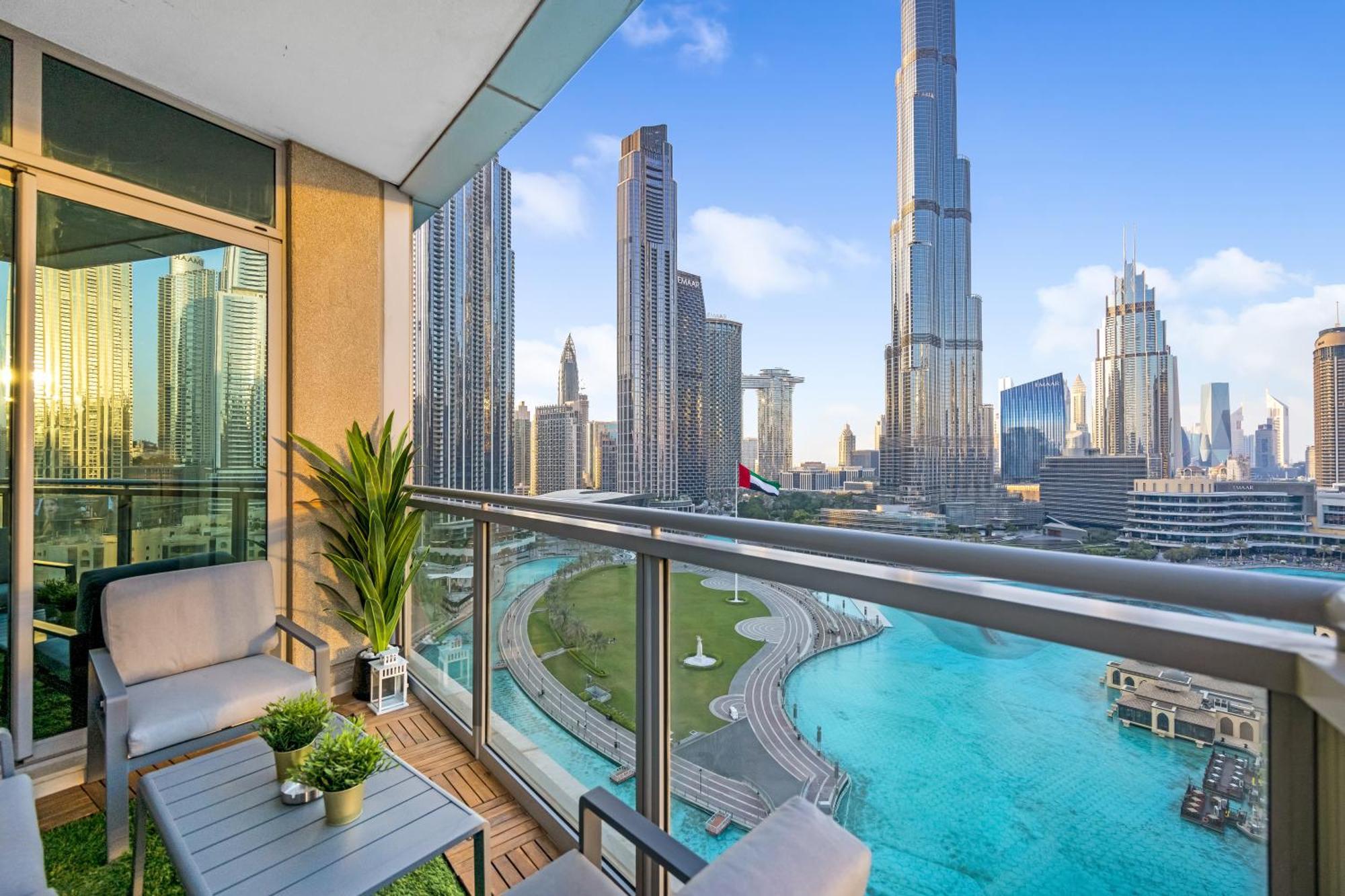 Apartamento Durrani Homes - Grandiose 5br Besides Mall With Burjkhalifa And Fountain View