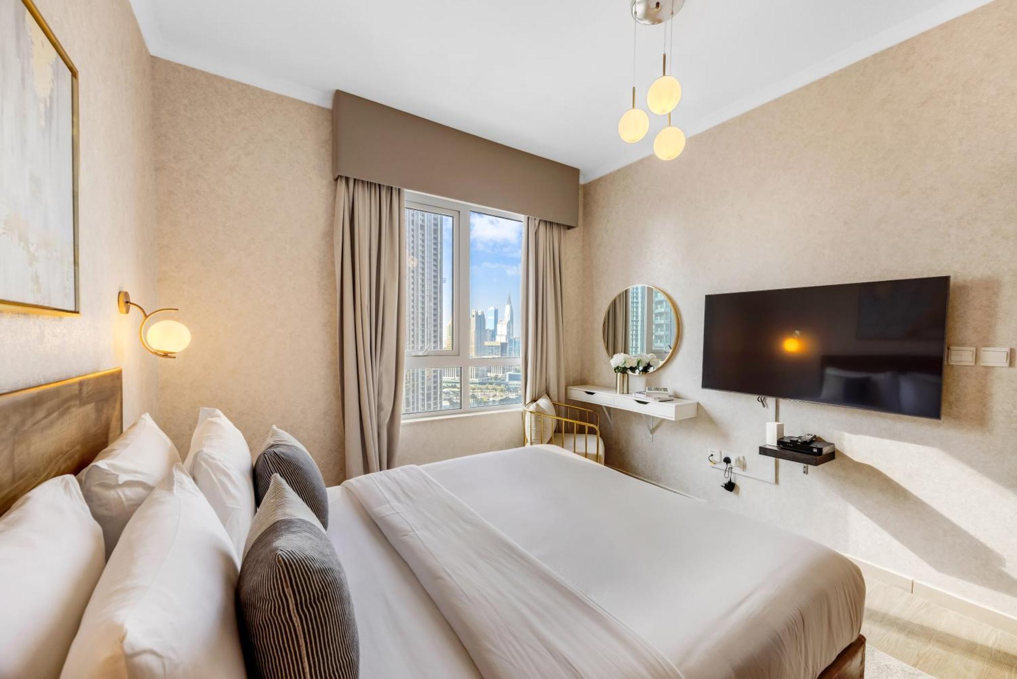 Durrani Homes - Grandiose 5br Besides Mall With Burjkhalifa And Fountain View Dubai