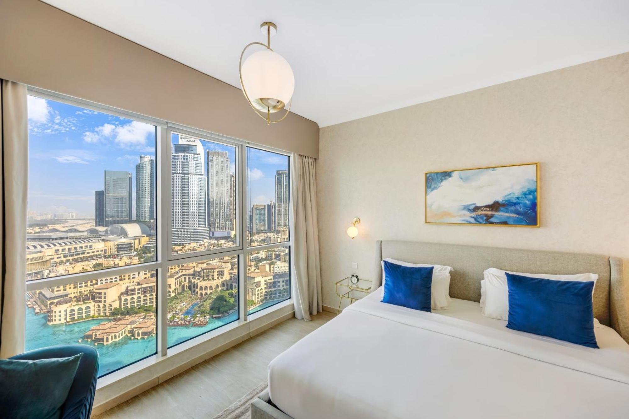 Durrani Homes - Grandiose 5br Besides Mall With Burjkhalifa And Fountain View