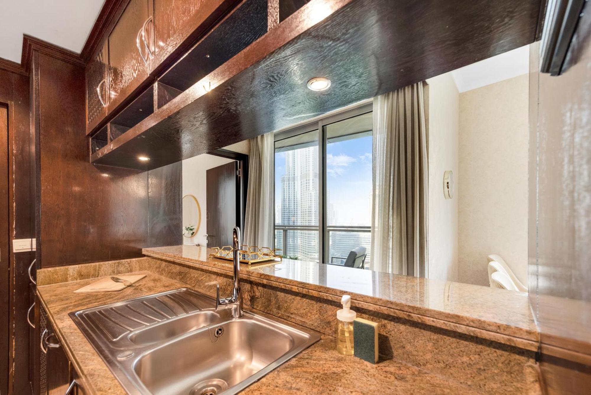 Durrani Homes - Grandiose 5br Besides Mall With Burjkhalifa And Fountain View Apartamento Dubai