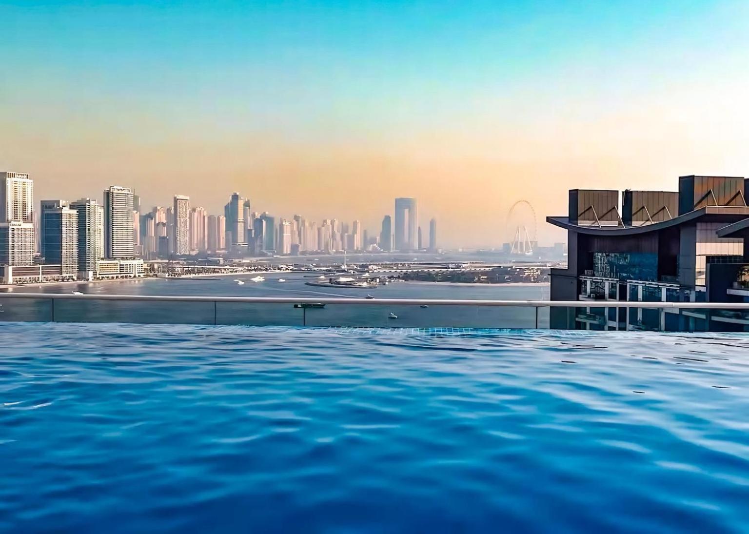 Seafront Escape Infinity Pool & Private Apartamento *