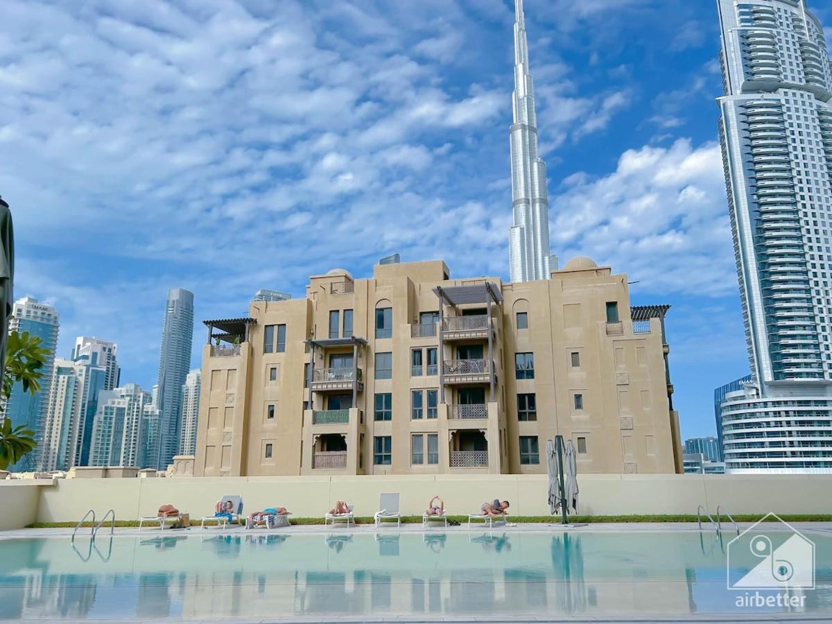 Luxurious Burj Royale 1b With Balcony & Views Apartment
