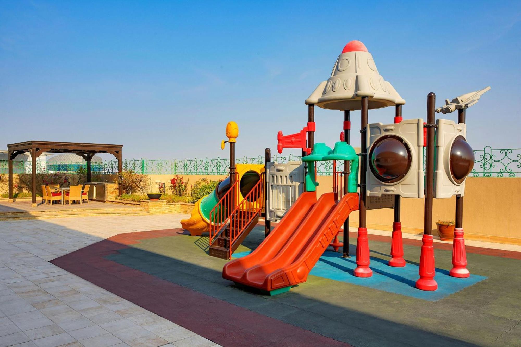 Marriott Executive Creek Hotel 4*