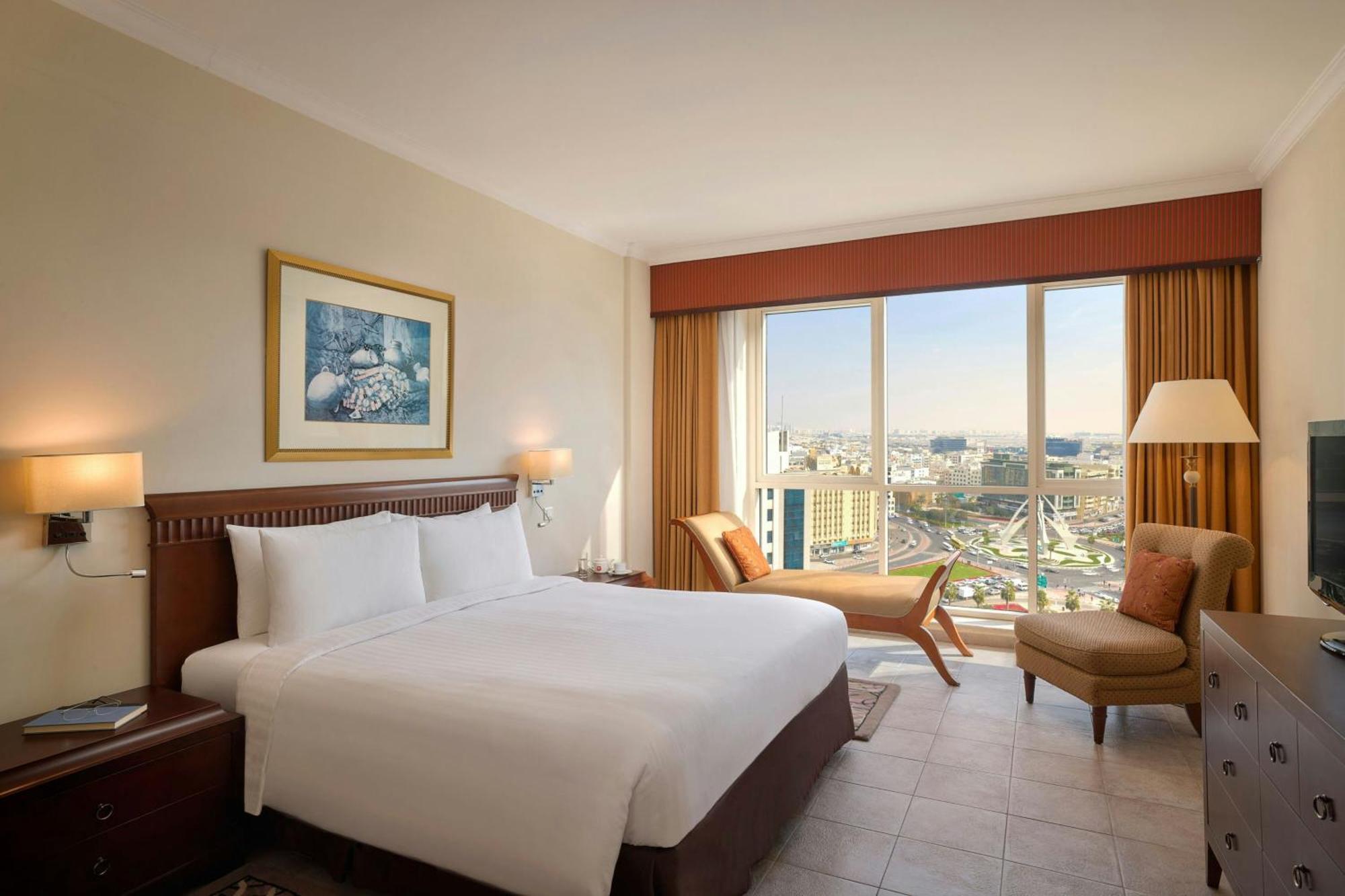 Marriott Executive Creek 4*