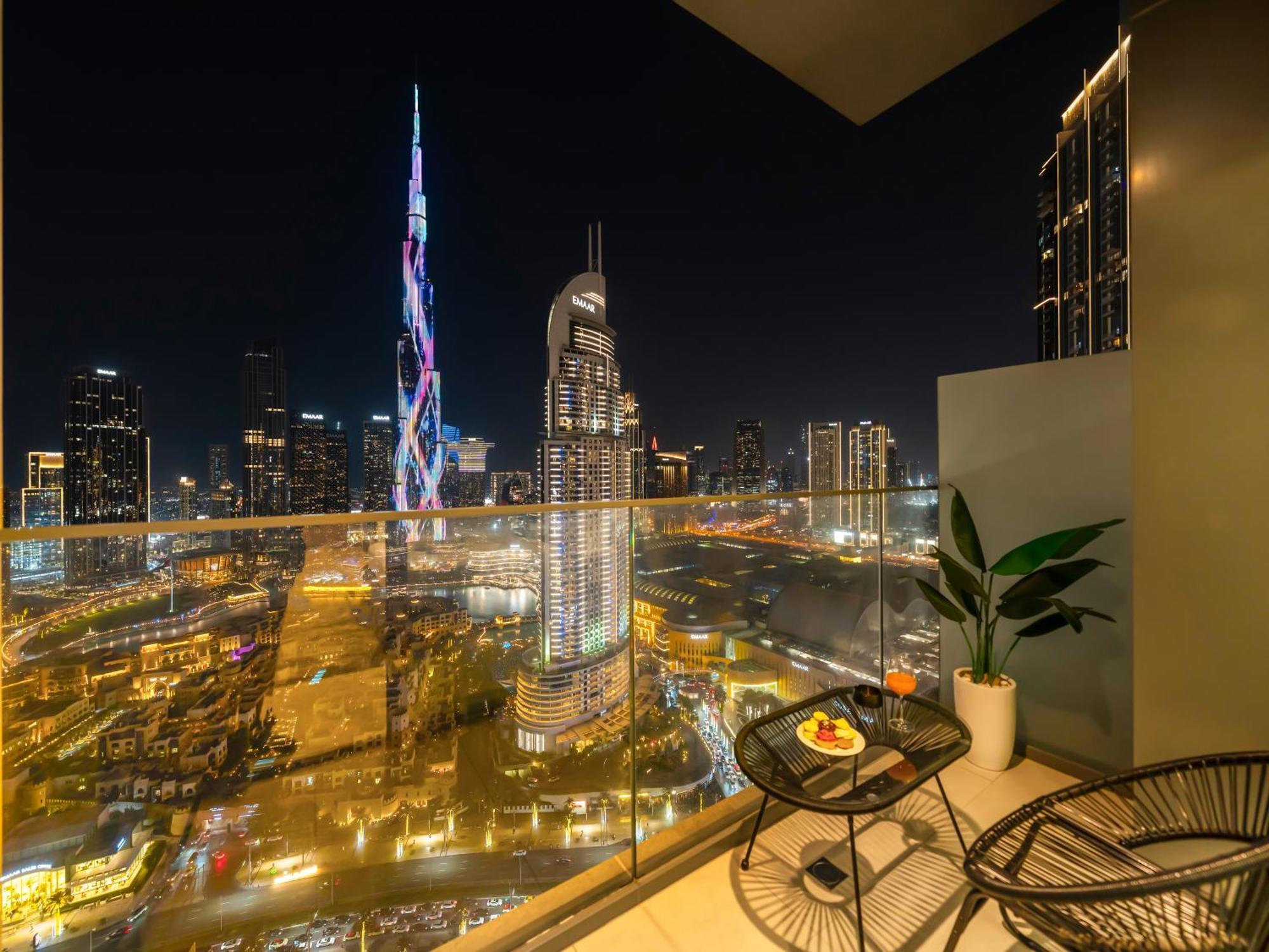 Burj Royale 3 Bedroom Full Burj Khalifa Fountain View Dubai