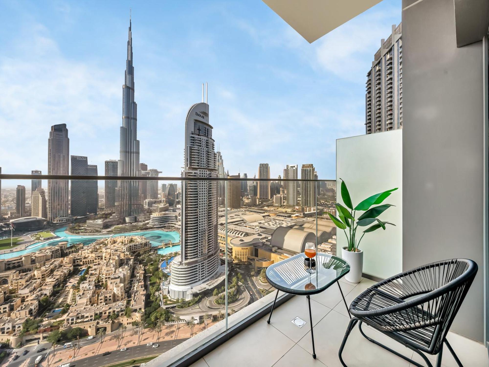 Burj Royale 3 Bedroom Full Burj Khalifa Fountain View