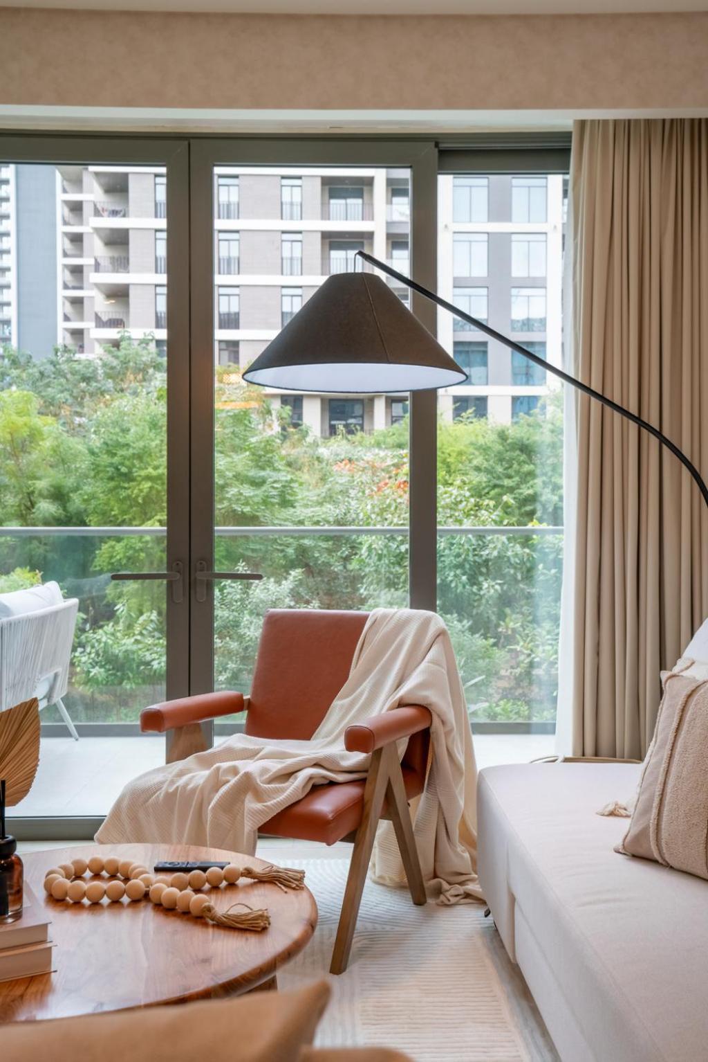 New Spacious 1br With Pool And Gym Apartment *