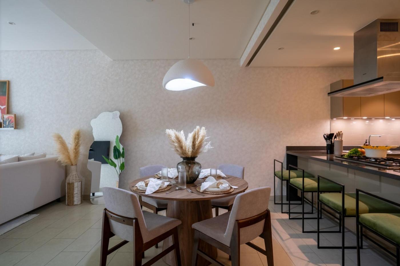 New Spacious 1br With Pool And Gym Apartment