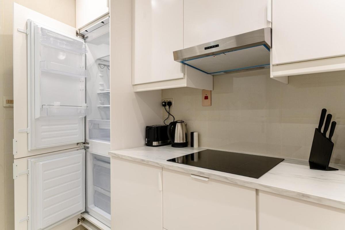 Apartment Lux 5br Marina With Jacuzzi, Walk To Beach, Gym *