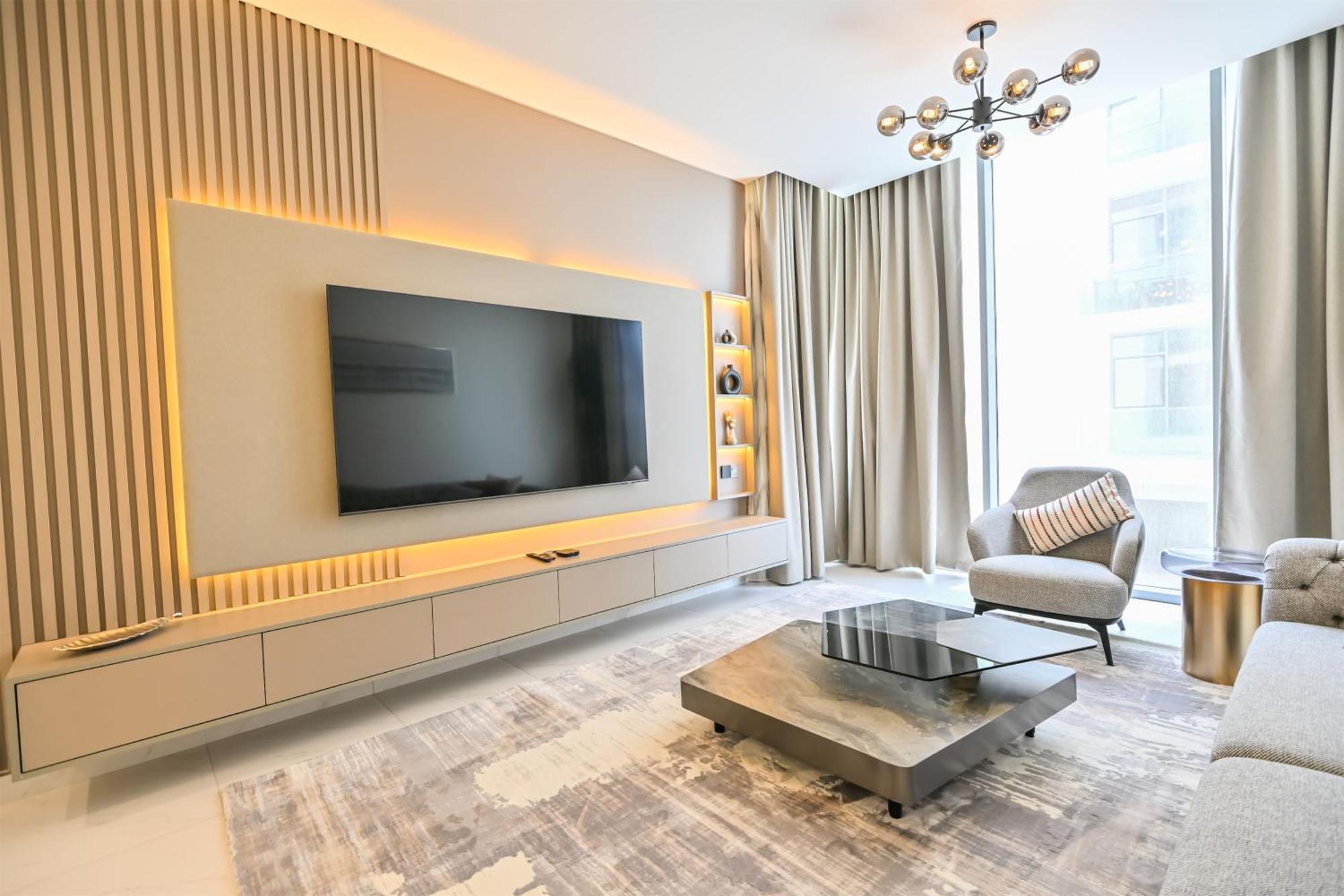 Stunning 1br Retreat With Crystal Lagoon Views!