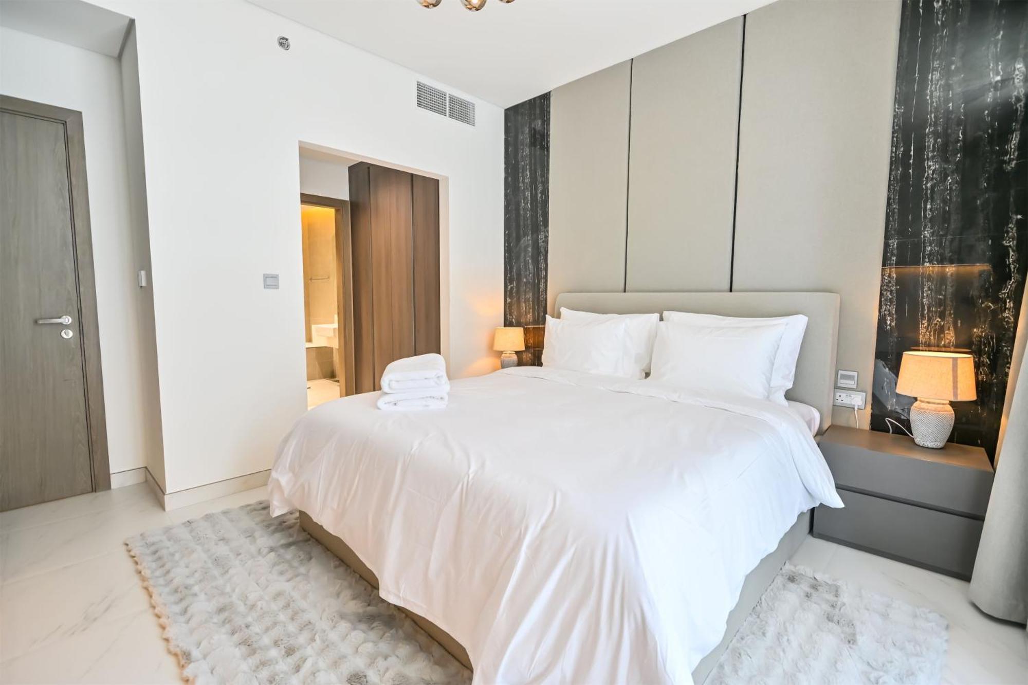 Stunning 1br Retreat With Crystal Lagoon Views! Apartment *