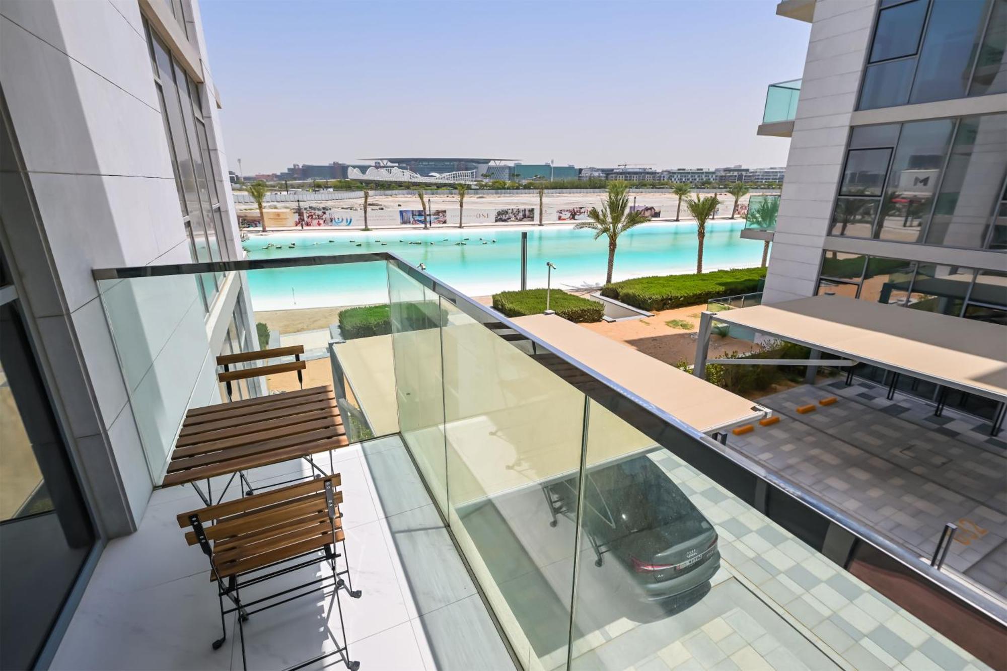 Stunning 1br Retreat With Crystal Lagoon Views! Apartment Dubai