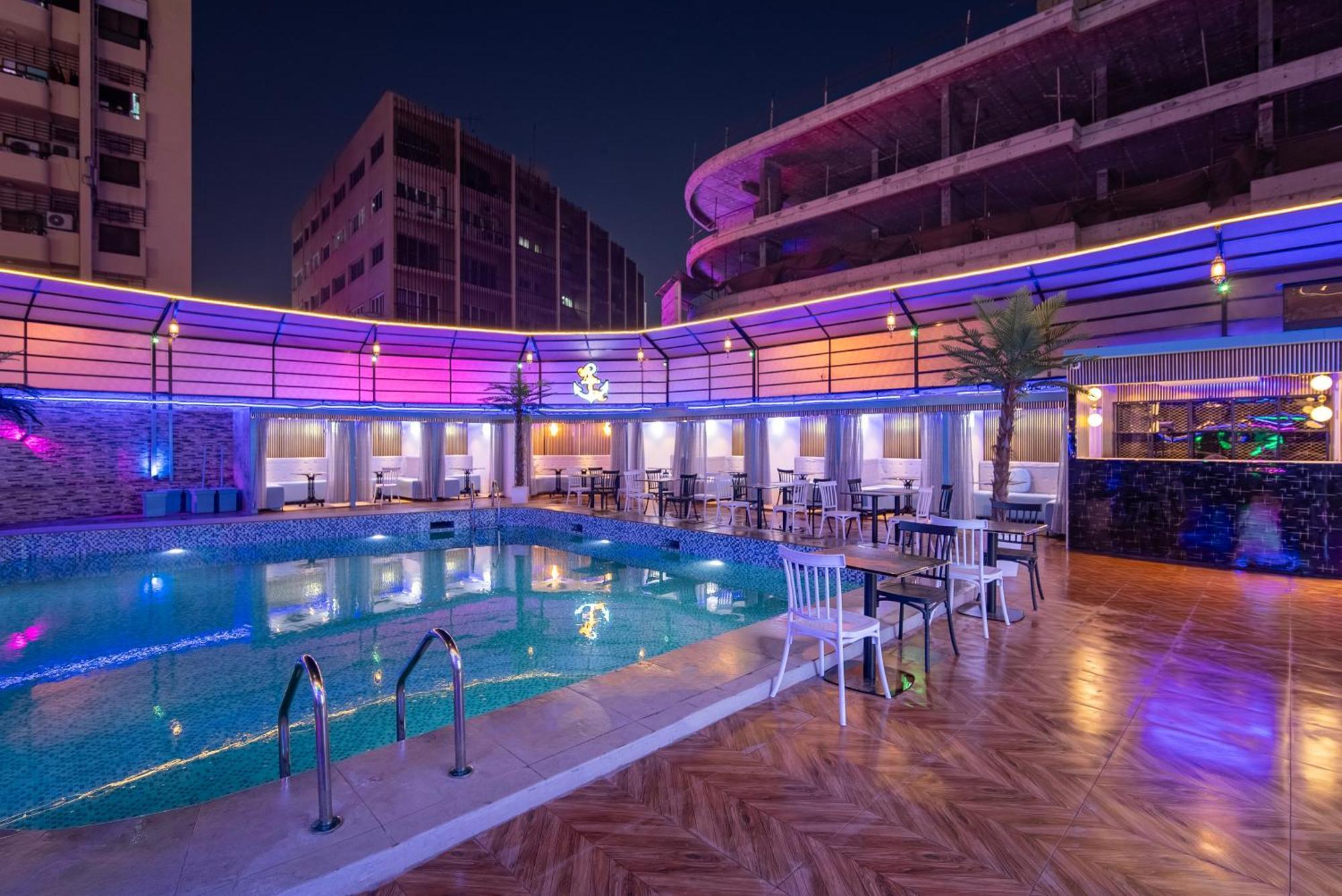 Grand Ambassador Hotel
