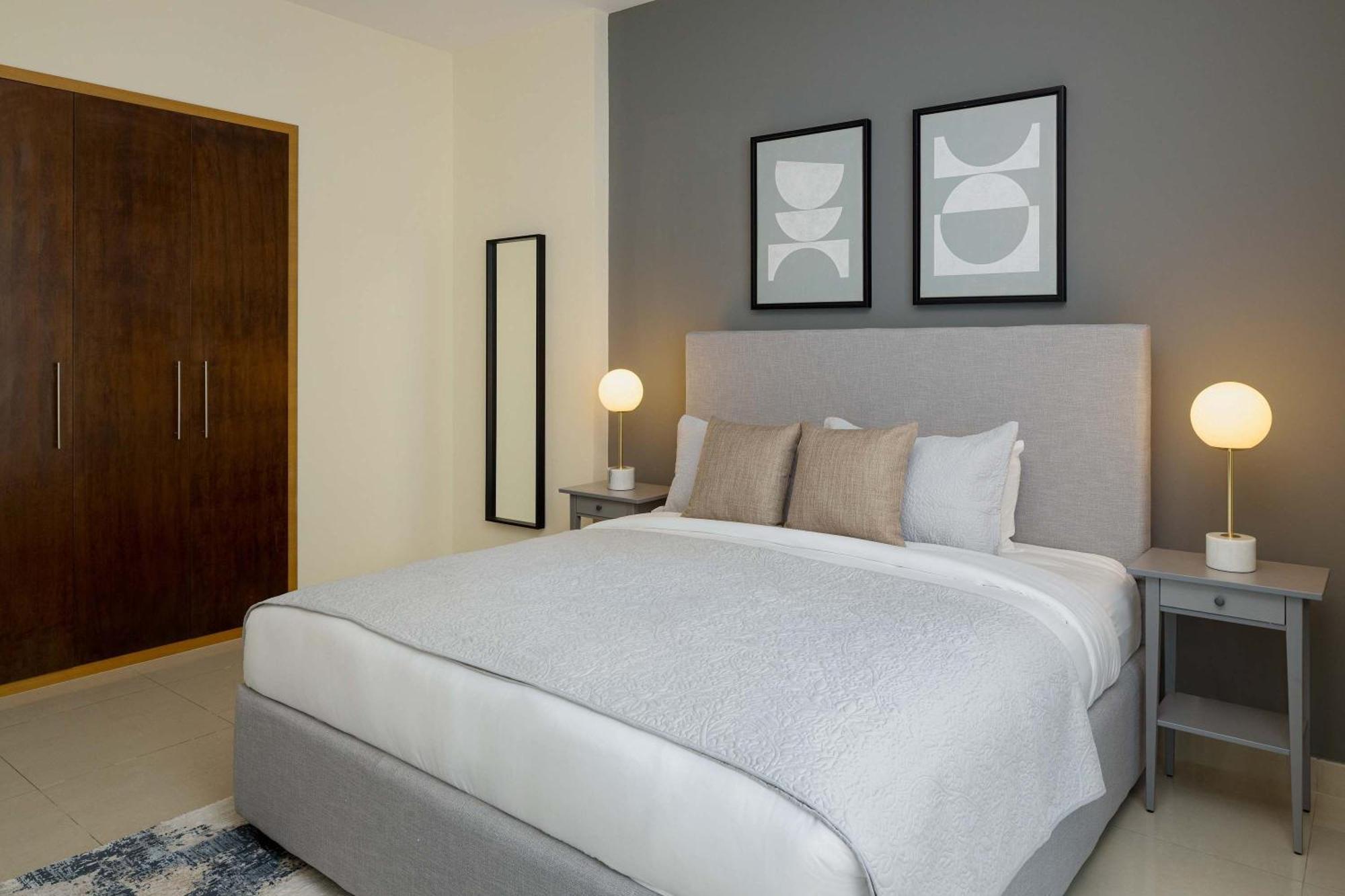Apartment Silkhaus Spacious 1 Bdr Near Burj Khalifa In Downtown *