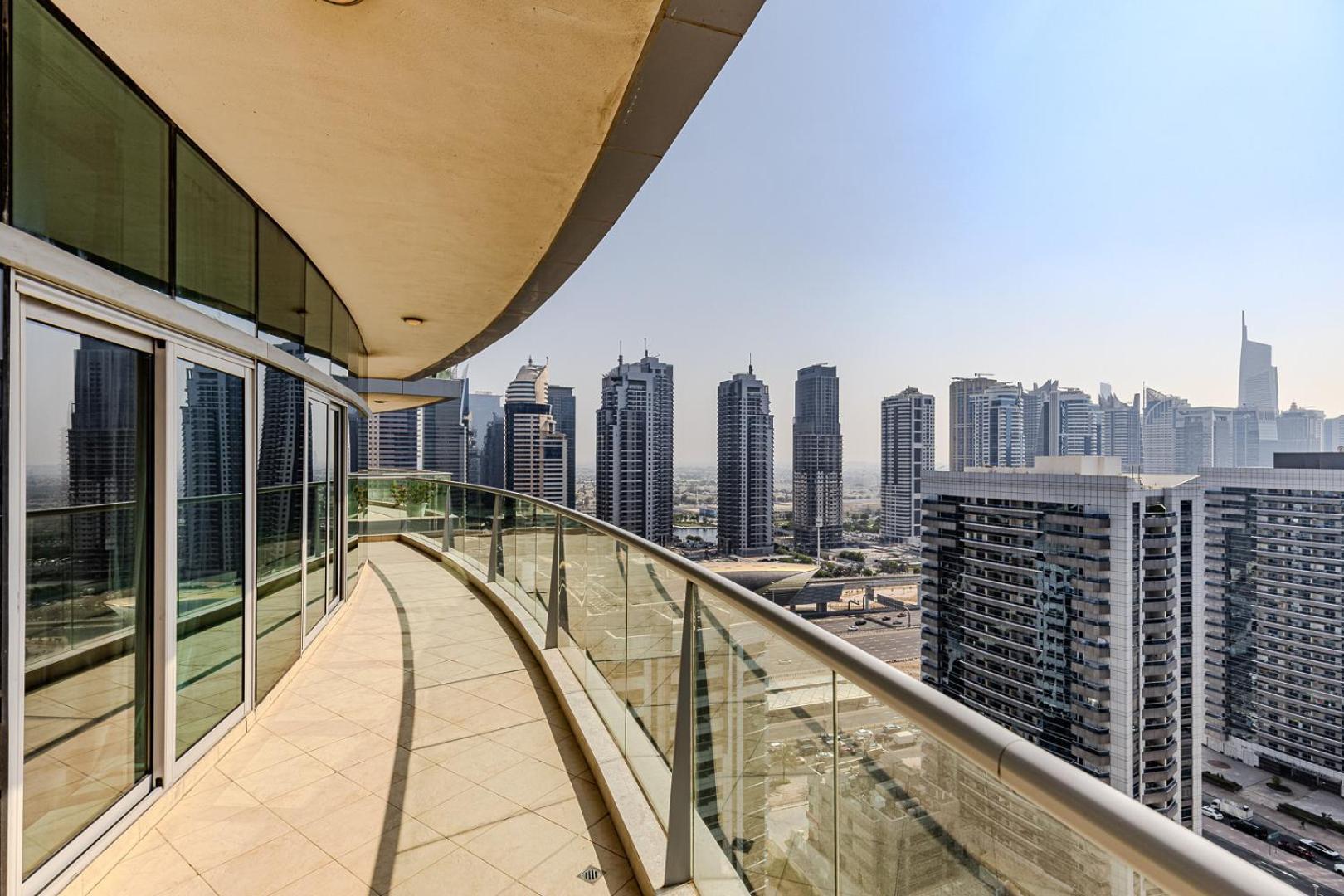 Spacious 3bdr In Marina With Office Apartment Dubai