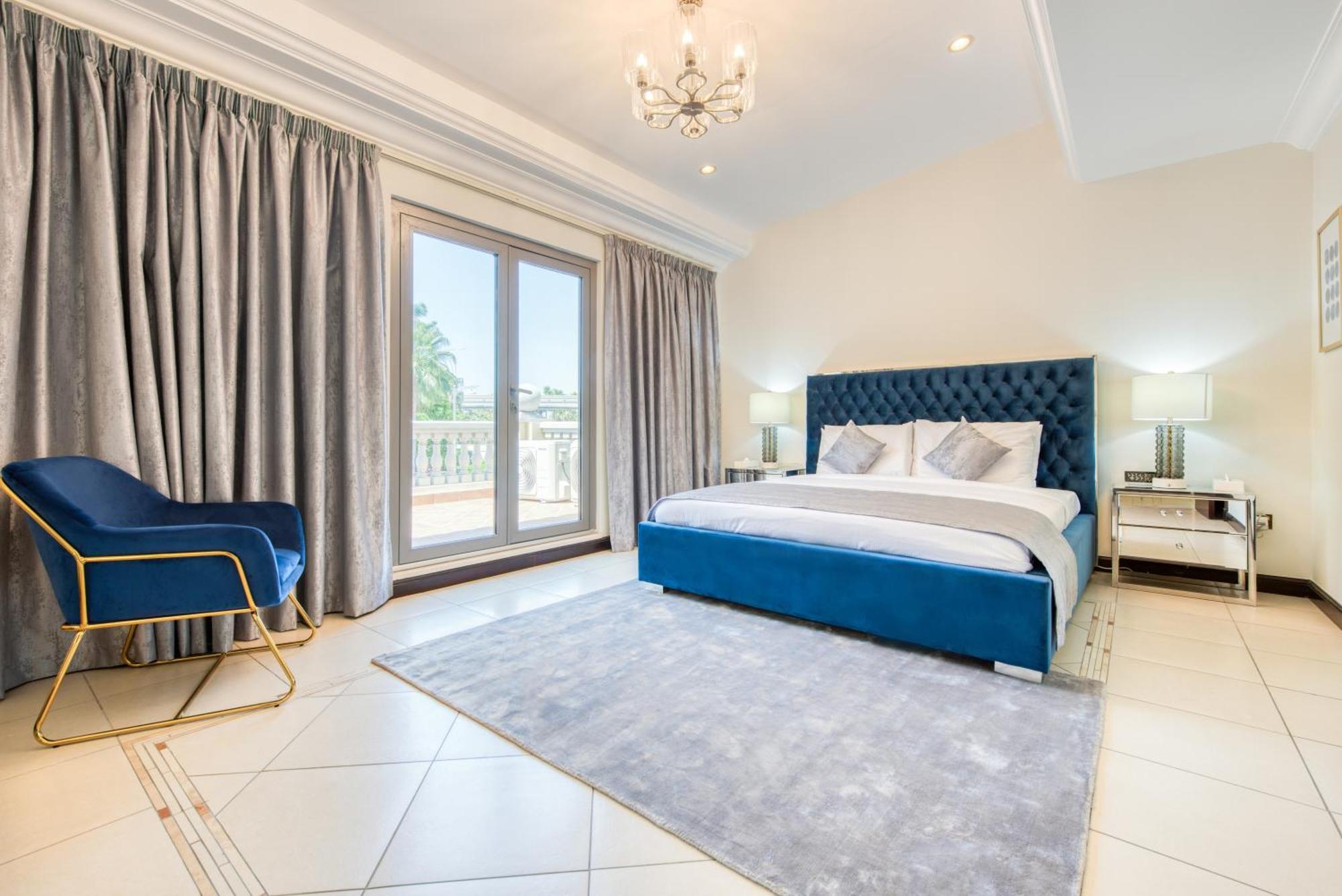 Villa Luxurious With Access & Private Pool *