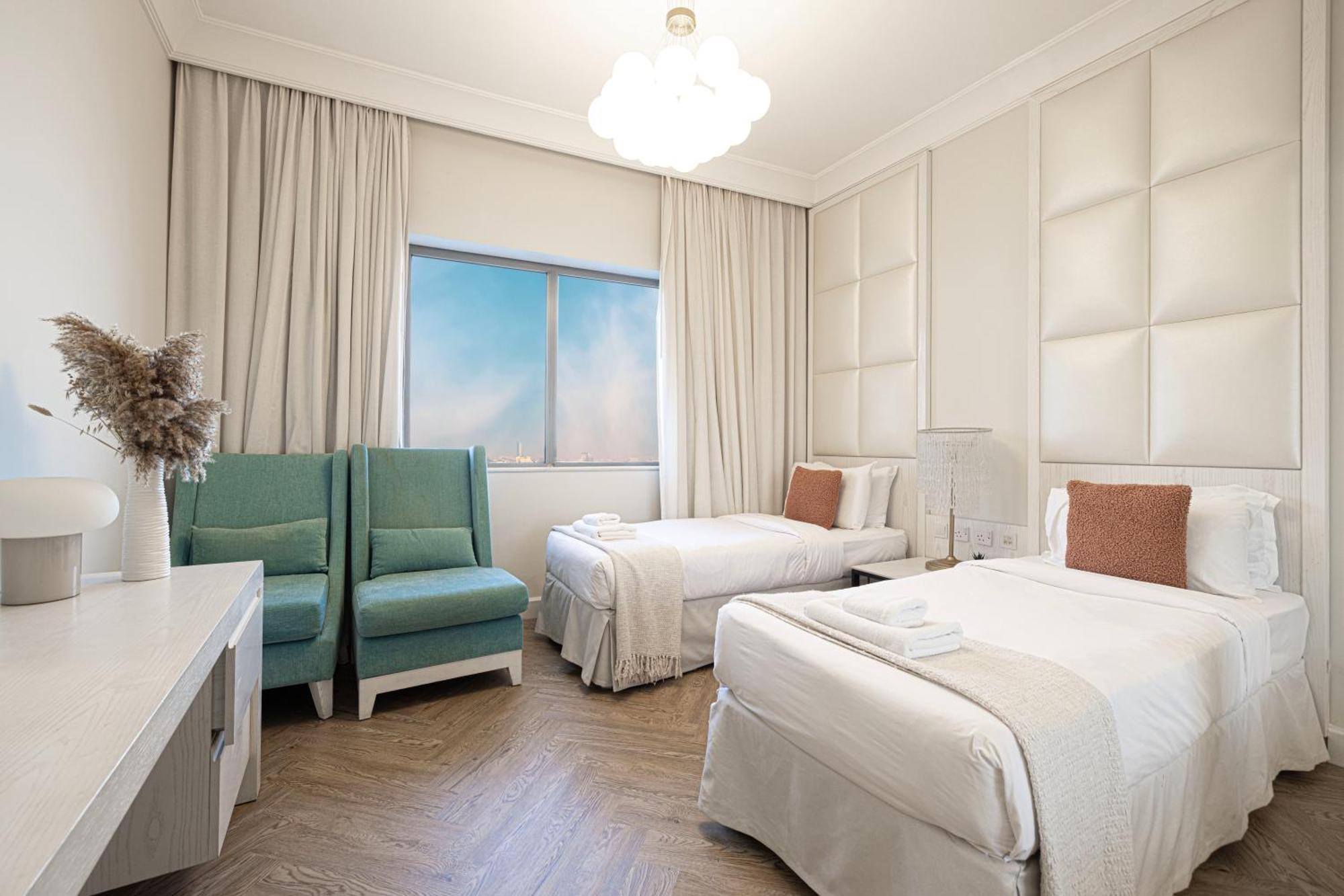 Upgraded 2 Bedroom In Damac Maison Mall Street Dubai