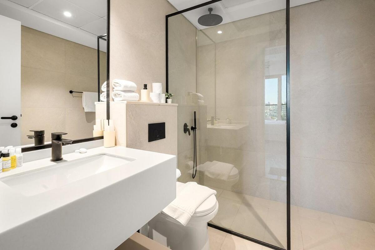 First Class 1br Stylish Urban Retreat Apartment Dubai