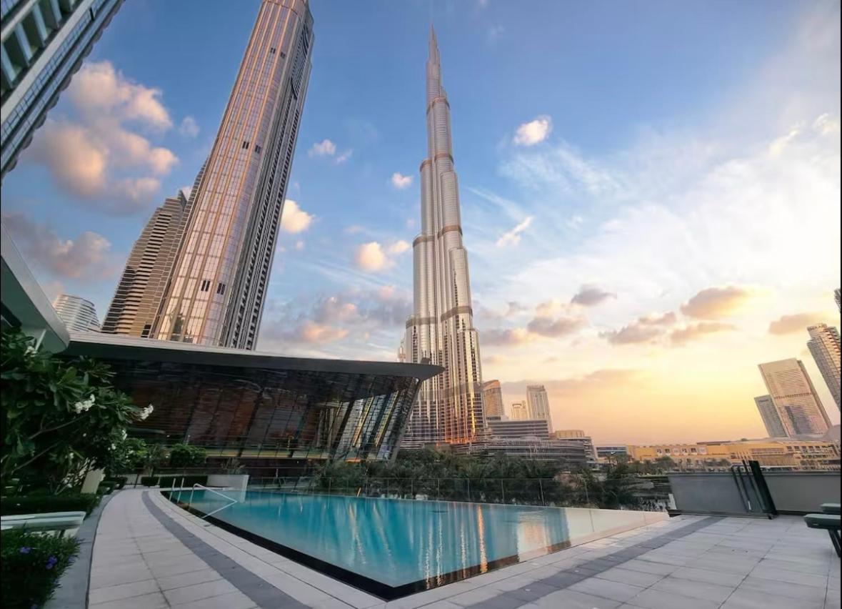 Luxury 2br With Burj Khalifa Views & Fountain Views * Dubai