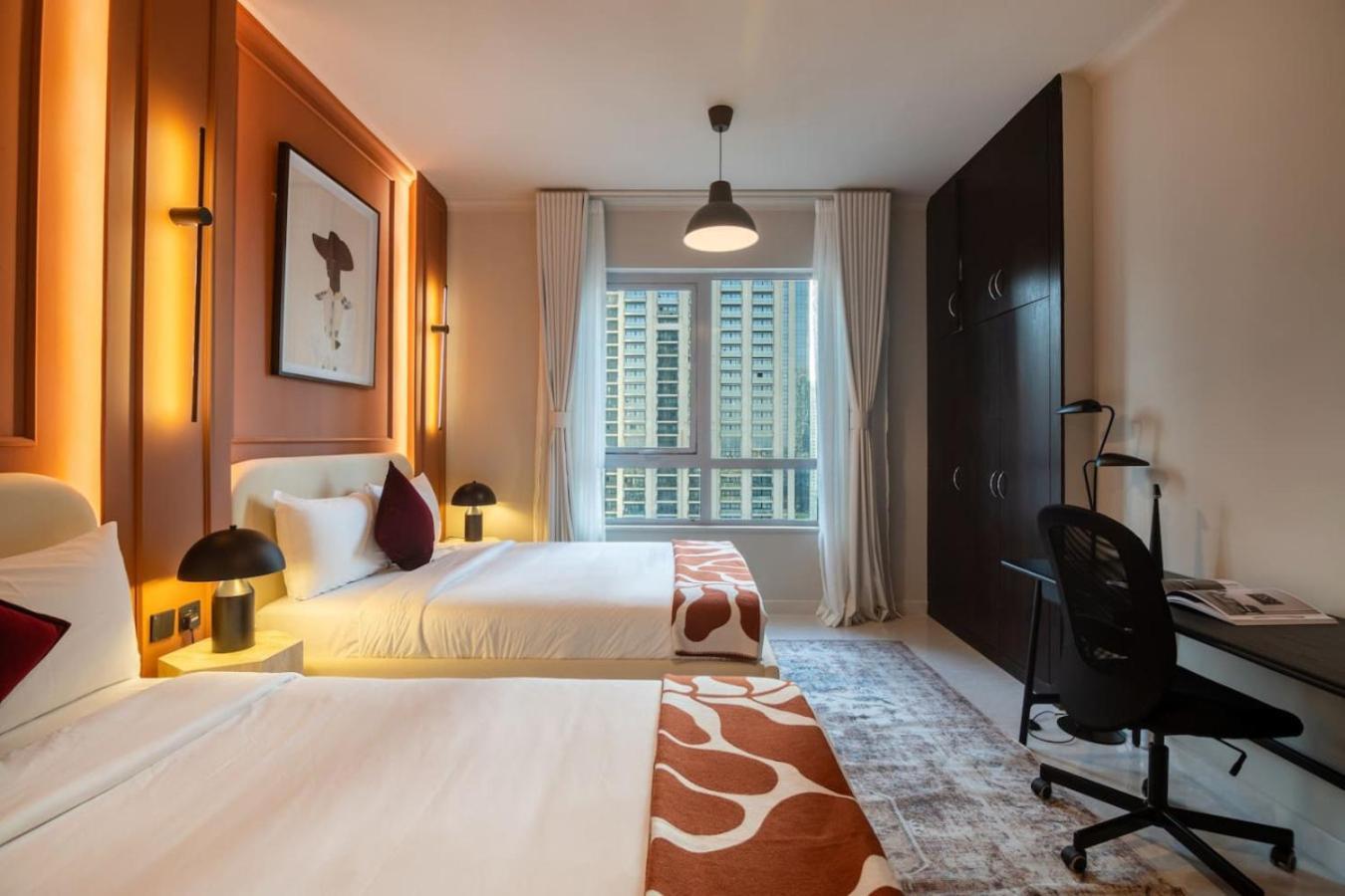 2-bedroom With Full Burj Khalifa & Opera House Views Just 9 Min Walk To Mall! Daire