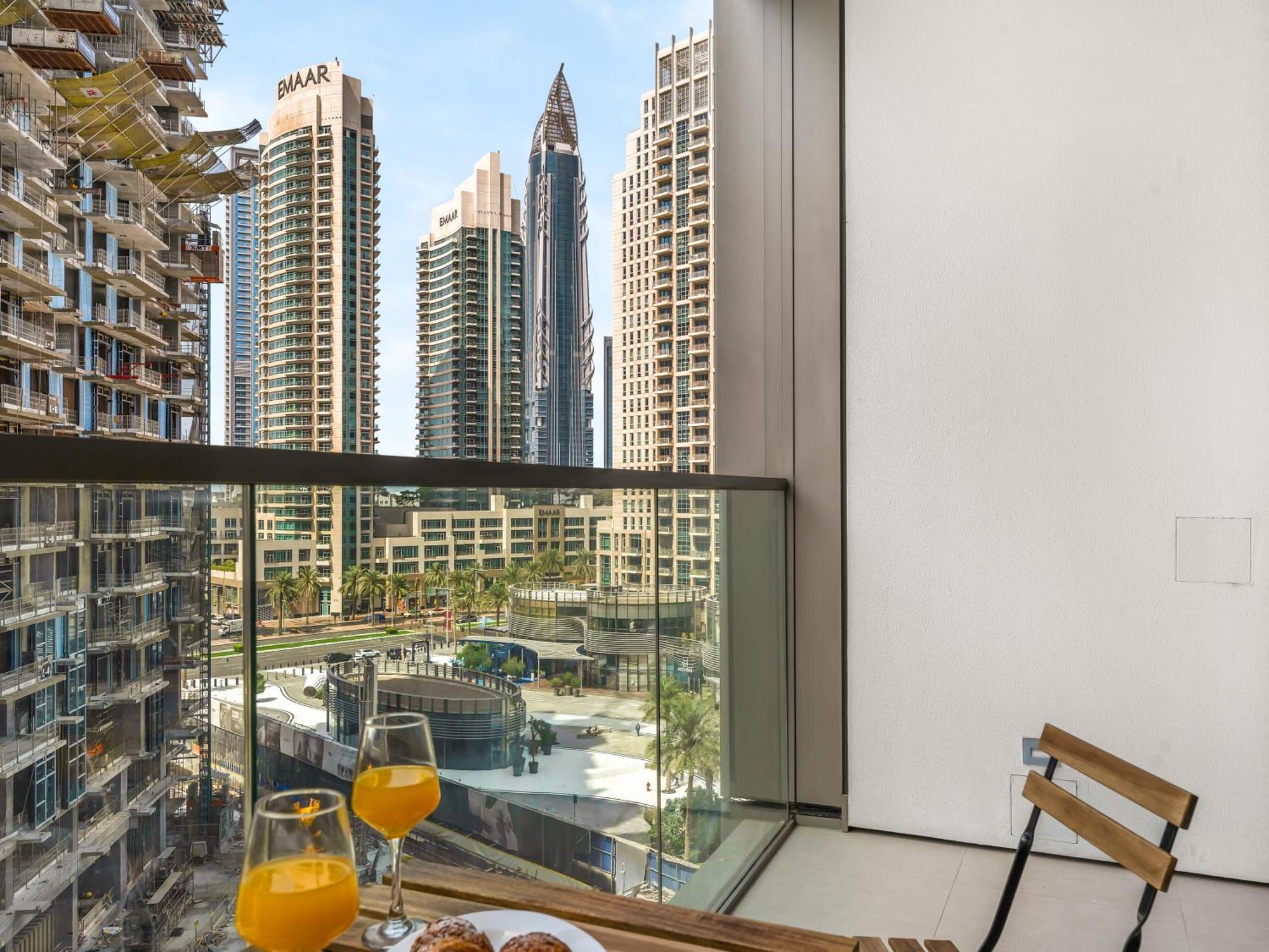 Apartment 1br Downtown I Steps To Fountain & Mall *