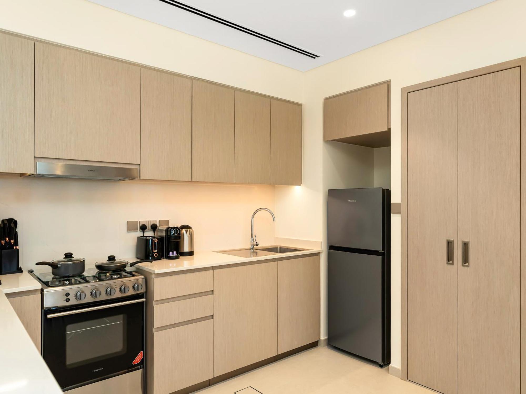1br Downtown I Steps To Fountain & Mall * Dubai