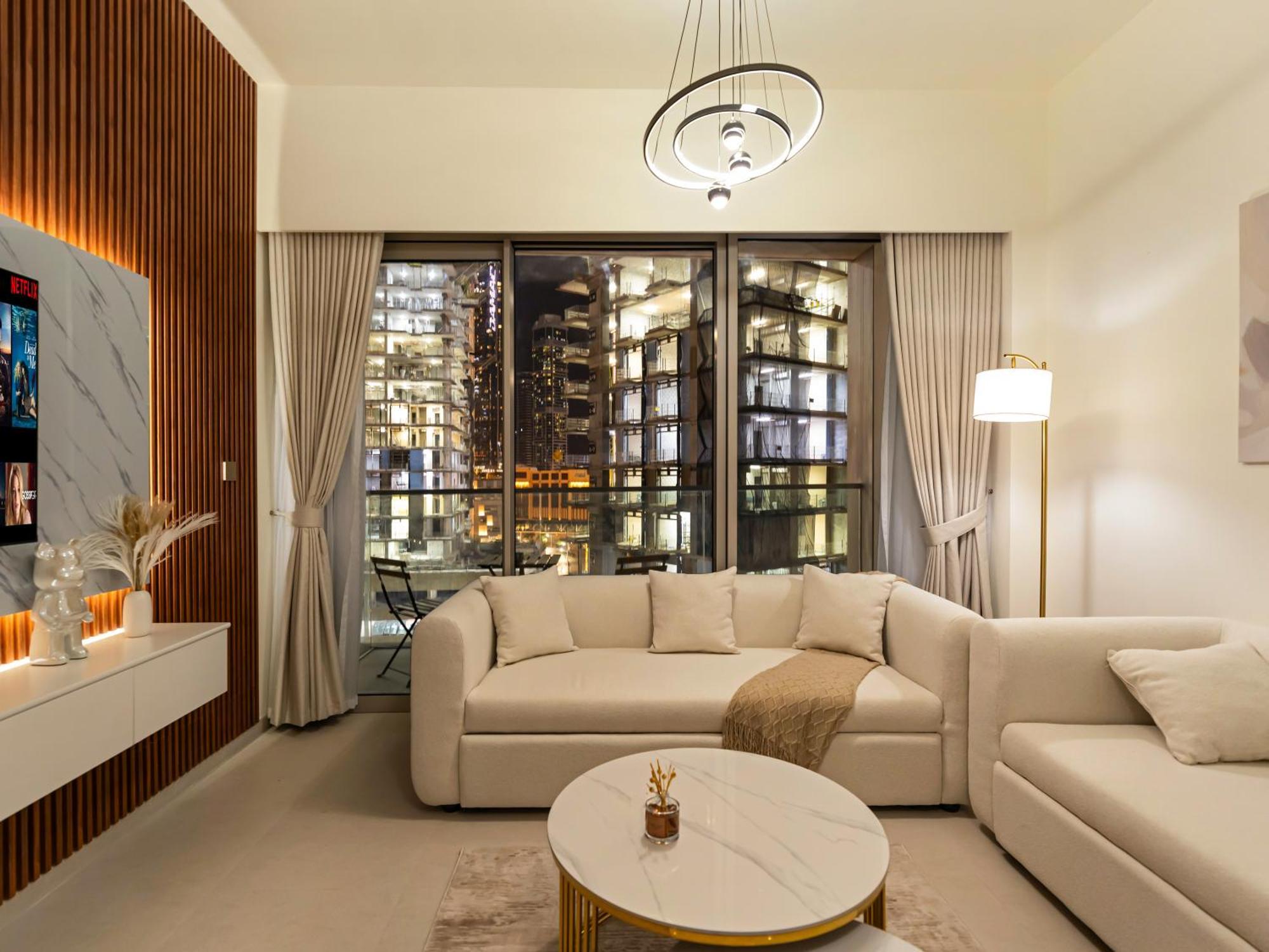 Apartment 1br Downtown I Steps To Fountain & Mall Dubai