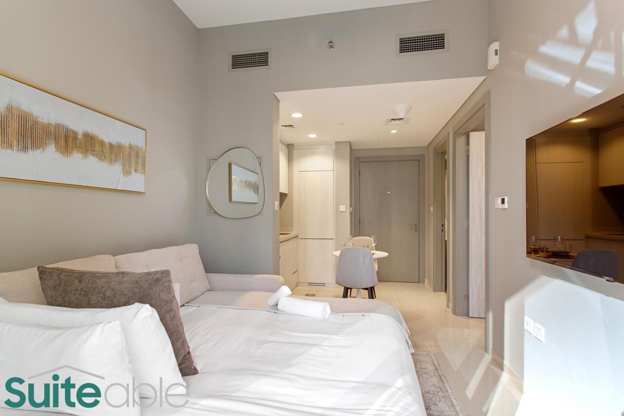 Modern And Relaxing 1 Bedroom In Zada Tower Apartment *