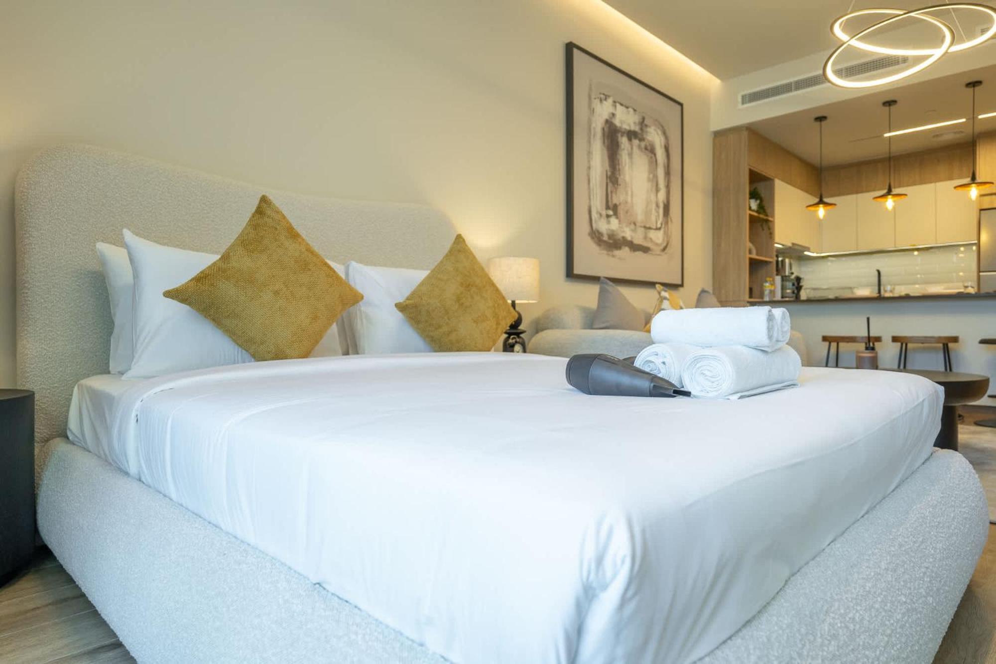 Classic Flat In Jvc That Sleeps 2 Dubai