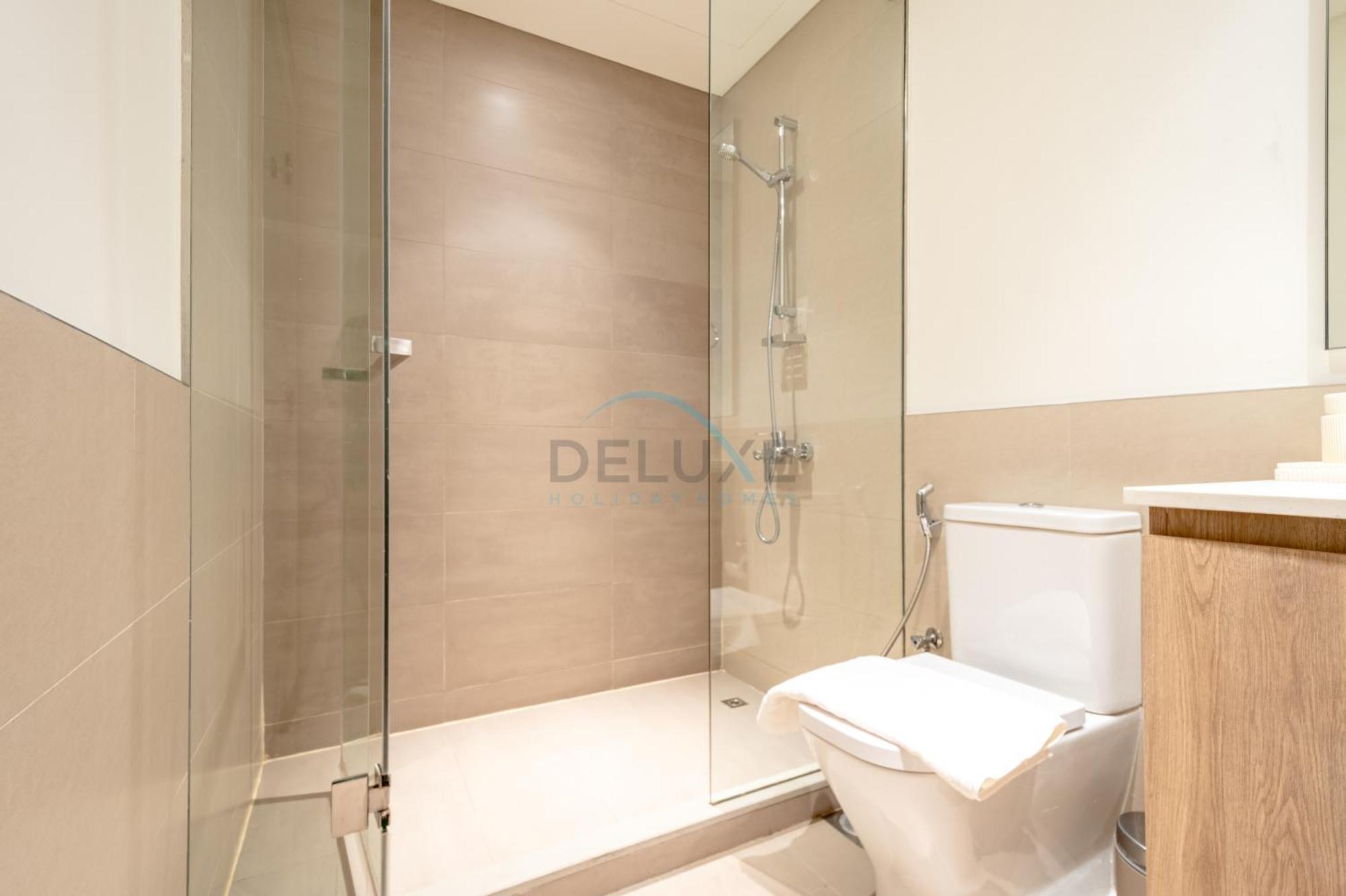 Skyline And Views 1br, Park Ridge Tower C, Hills Estate By Deluxe Homes *