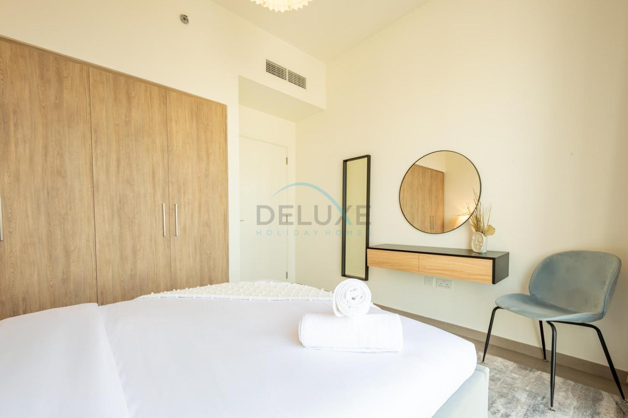 Skyline And Views 1br, Park Ridge Tower C, Hills Estate By Deluxe Homes