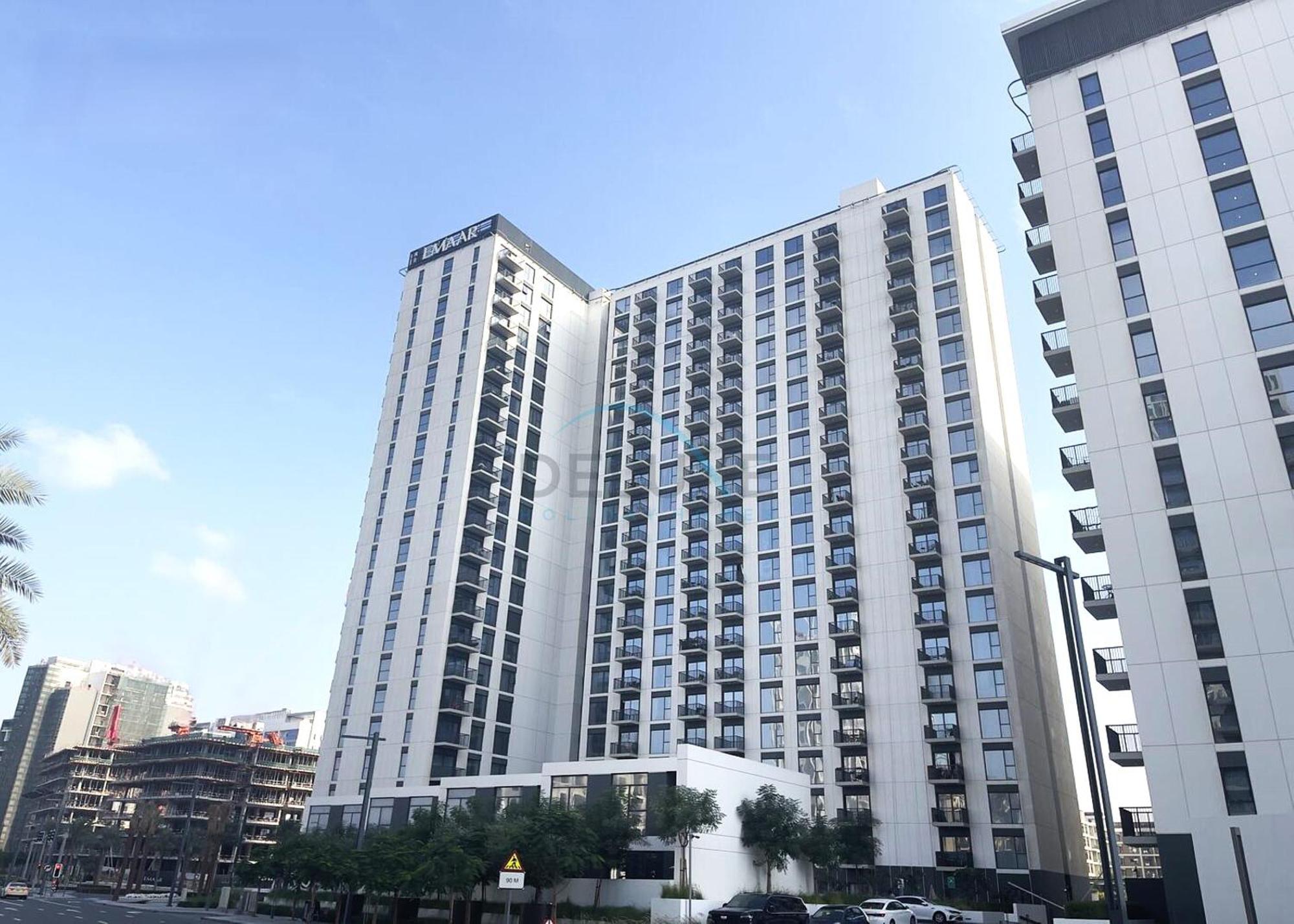 Skyline And Views 1br, Park Ridge Tower C, Hills Estate By Deluxe Homes *