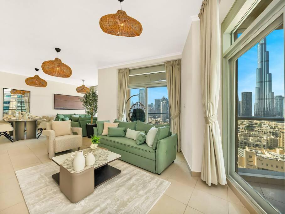 Royal Vista At Burj Views - & Burj Khalifa Views - Brand New Luxury 2br *