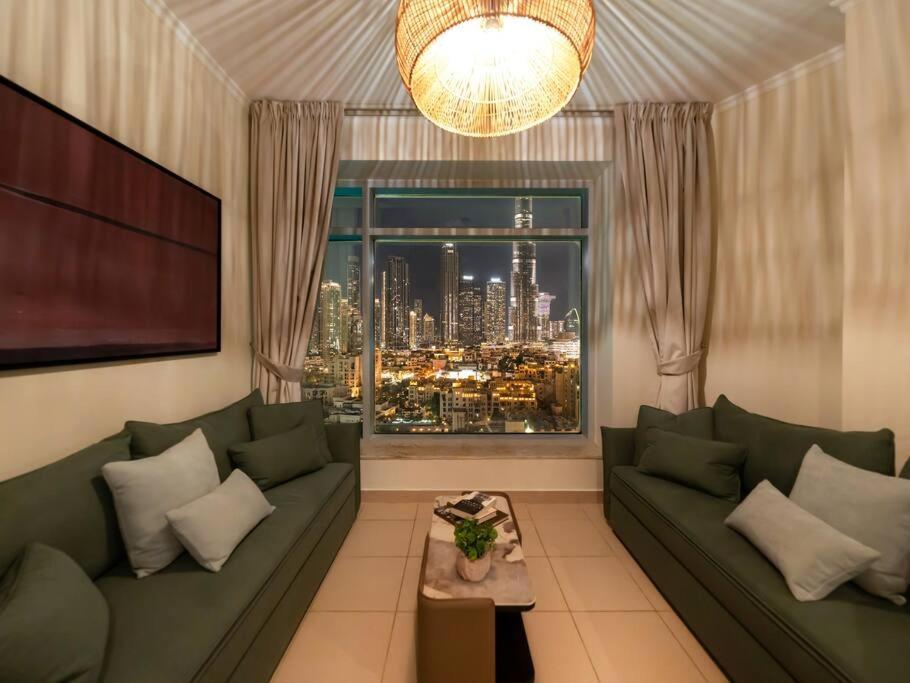 Royal Vista At Burj Views - & Burj Khalifa Views - Brand New Luxury 2br Tatil Evi *