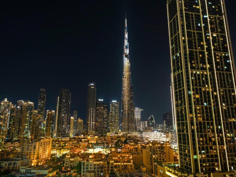 Royal Vista At Burj Views - & Burj Khalifa Views - Brand New Luxury 2br Tatil Evi