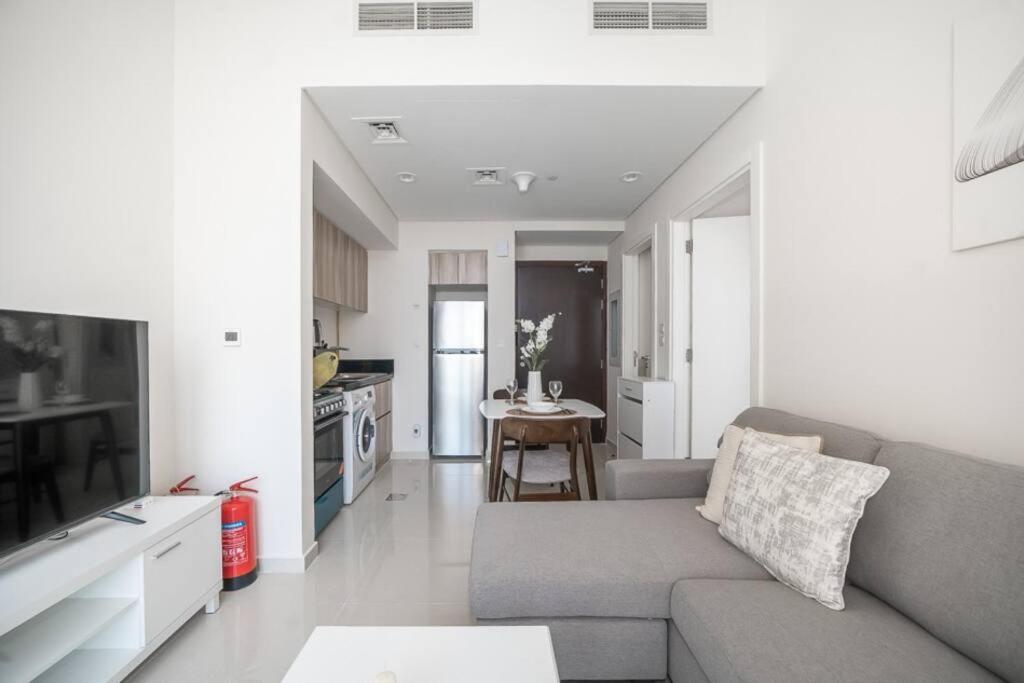 Stonetree - Cozy Fully-furnished 1 Bedroom In Damac Hills *